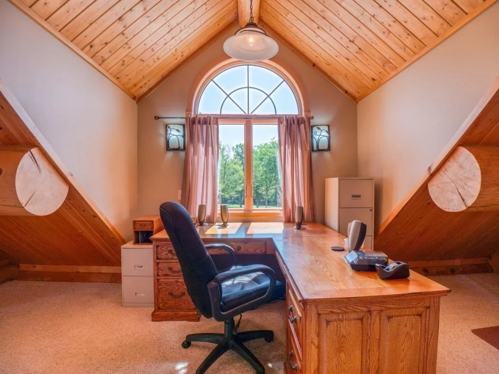 Loft office.jpg
