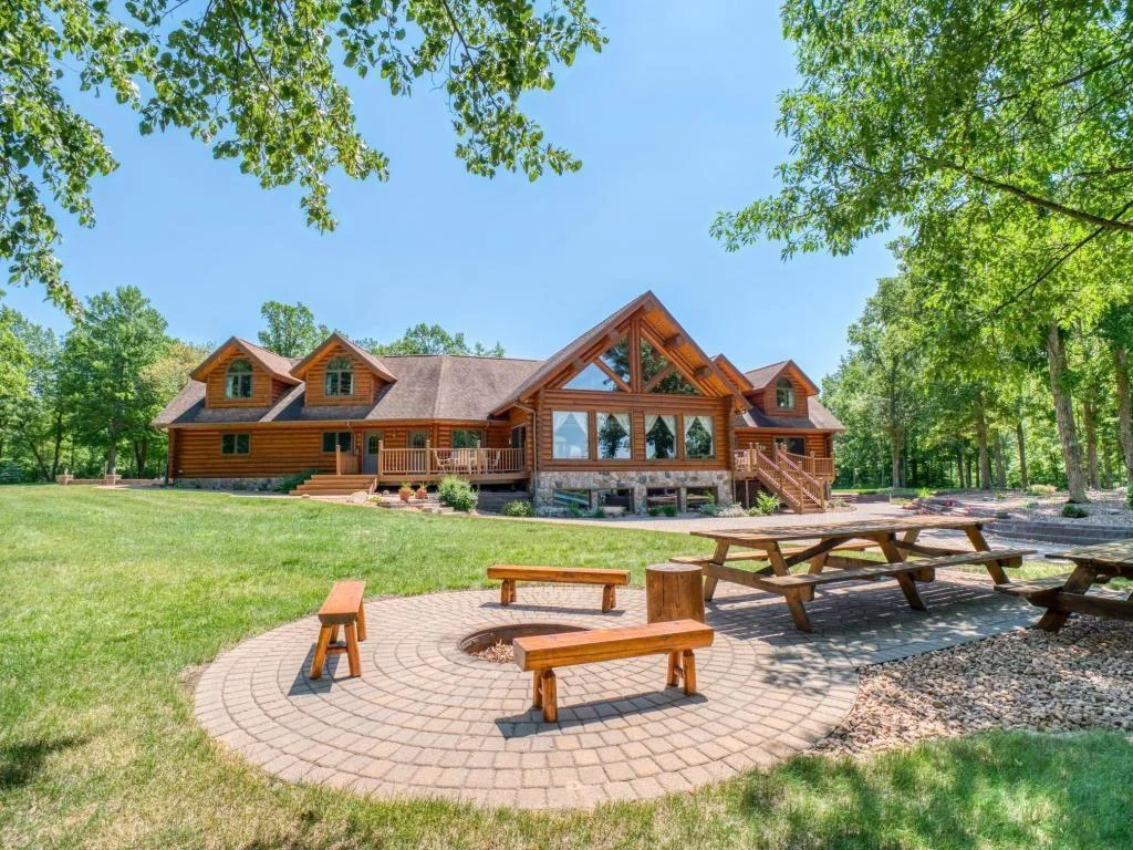 Fire pit to house view.jpg
