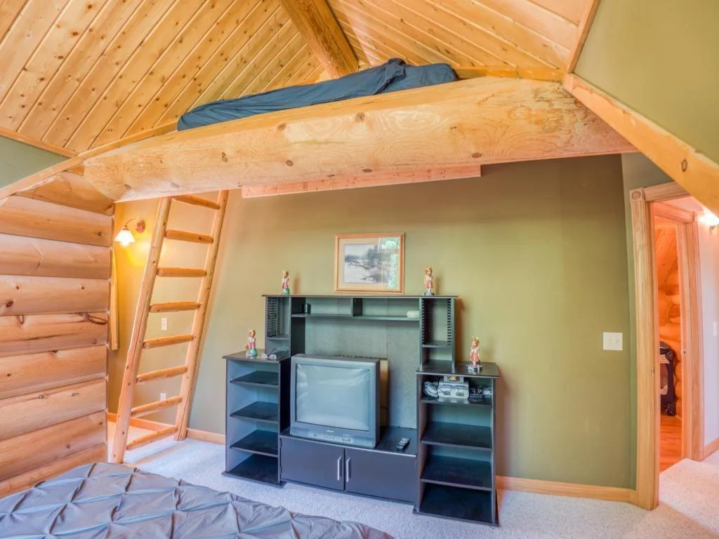 extra bunk area #4.jpg