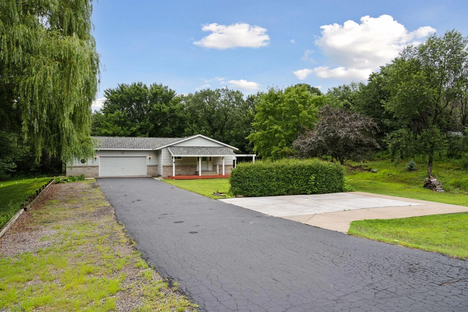 16760 203rd Avenue - Front