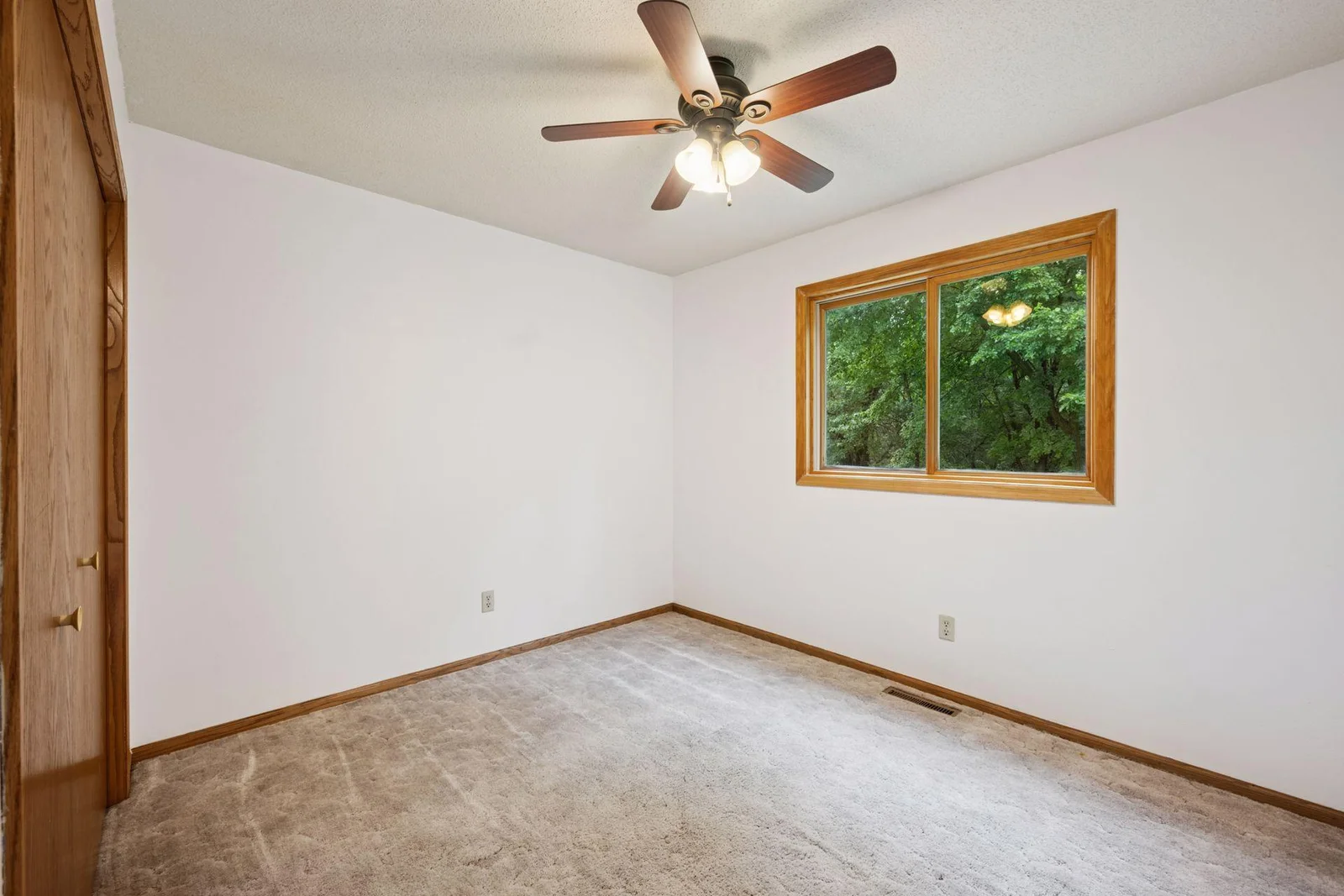 16760 203rd Avenue - Upper Bedroom