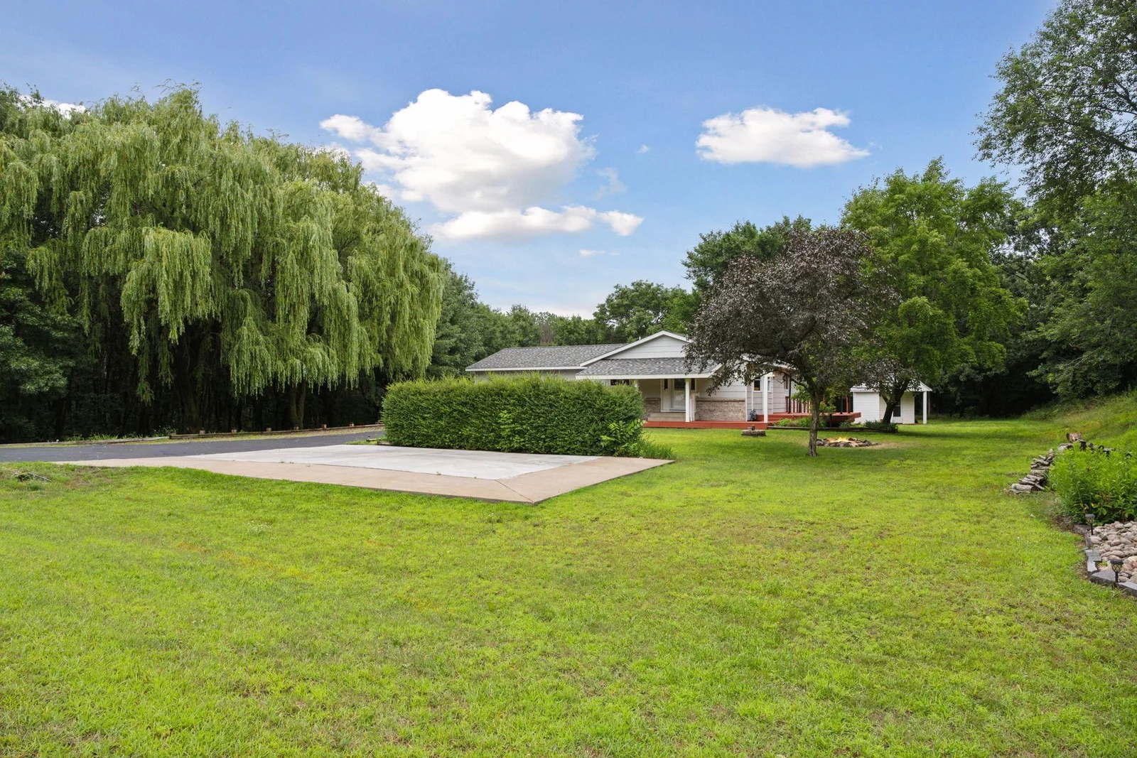 16760 203rd Avenue - Hedge for privacy