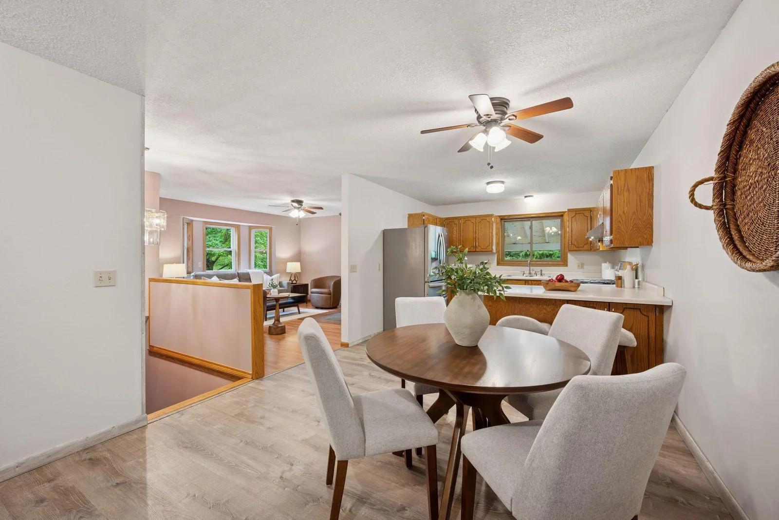 16760 203rd Avenue - Dining / Kitchen