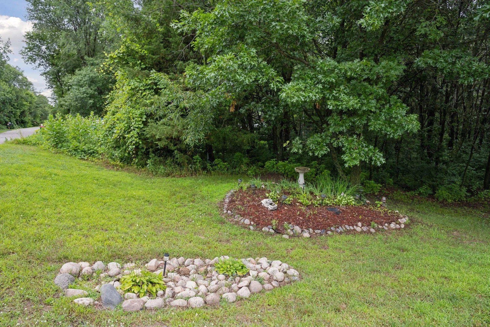 16760 203rd Avenue - Landscape Garden