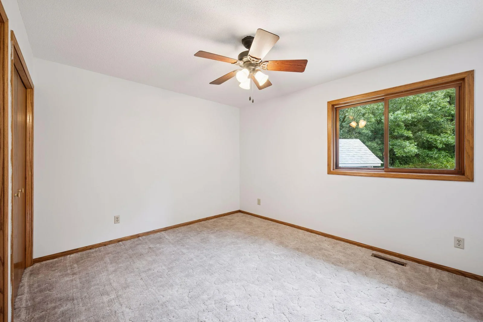 16760 203rd Avenue - Upper Bedroom