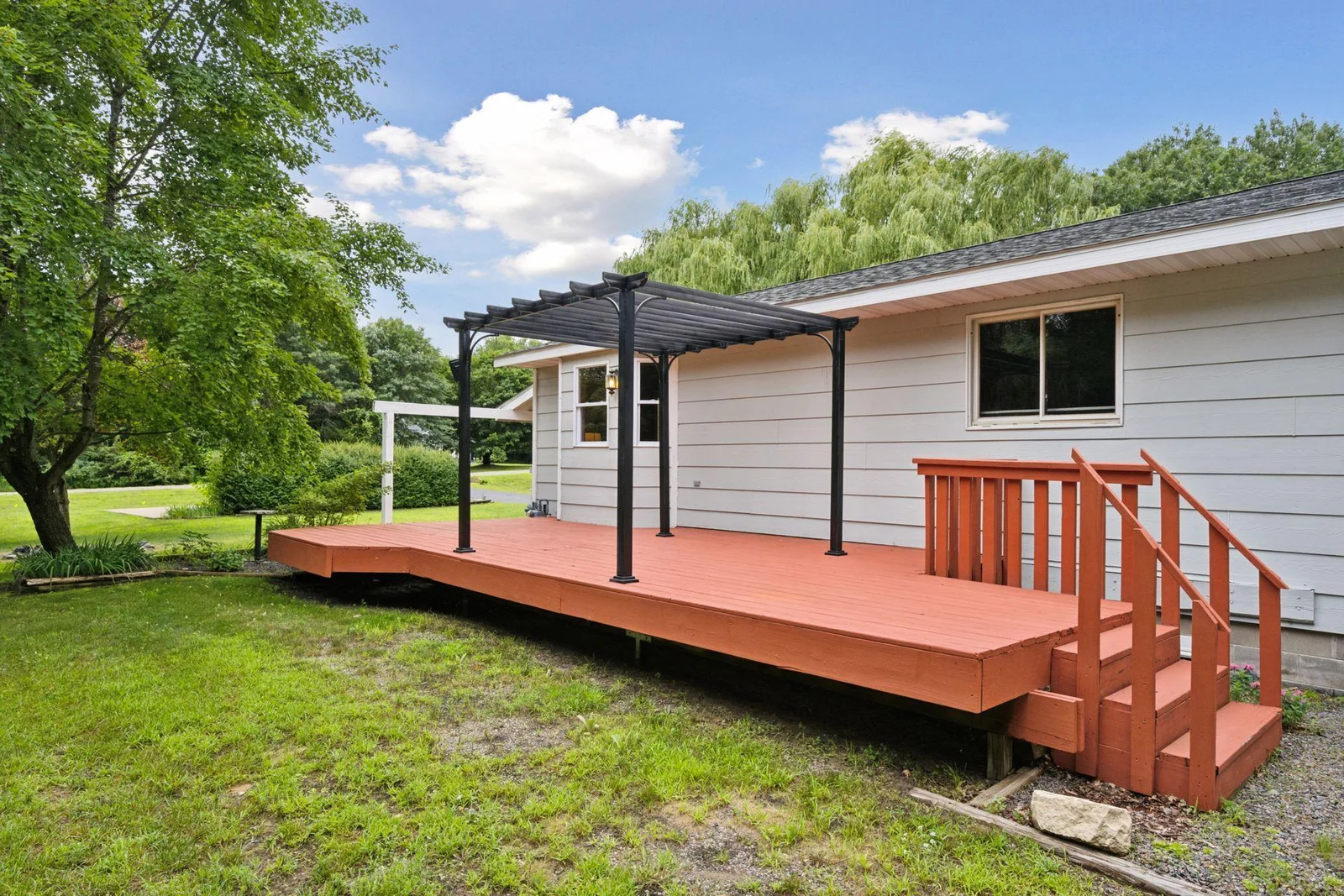 16760 203rd Avenue - Side with Patio and Pergola