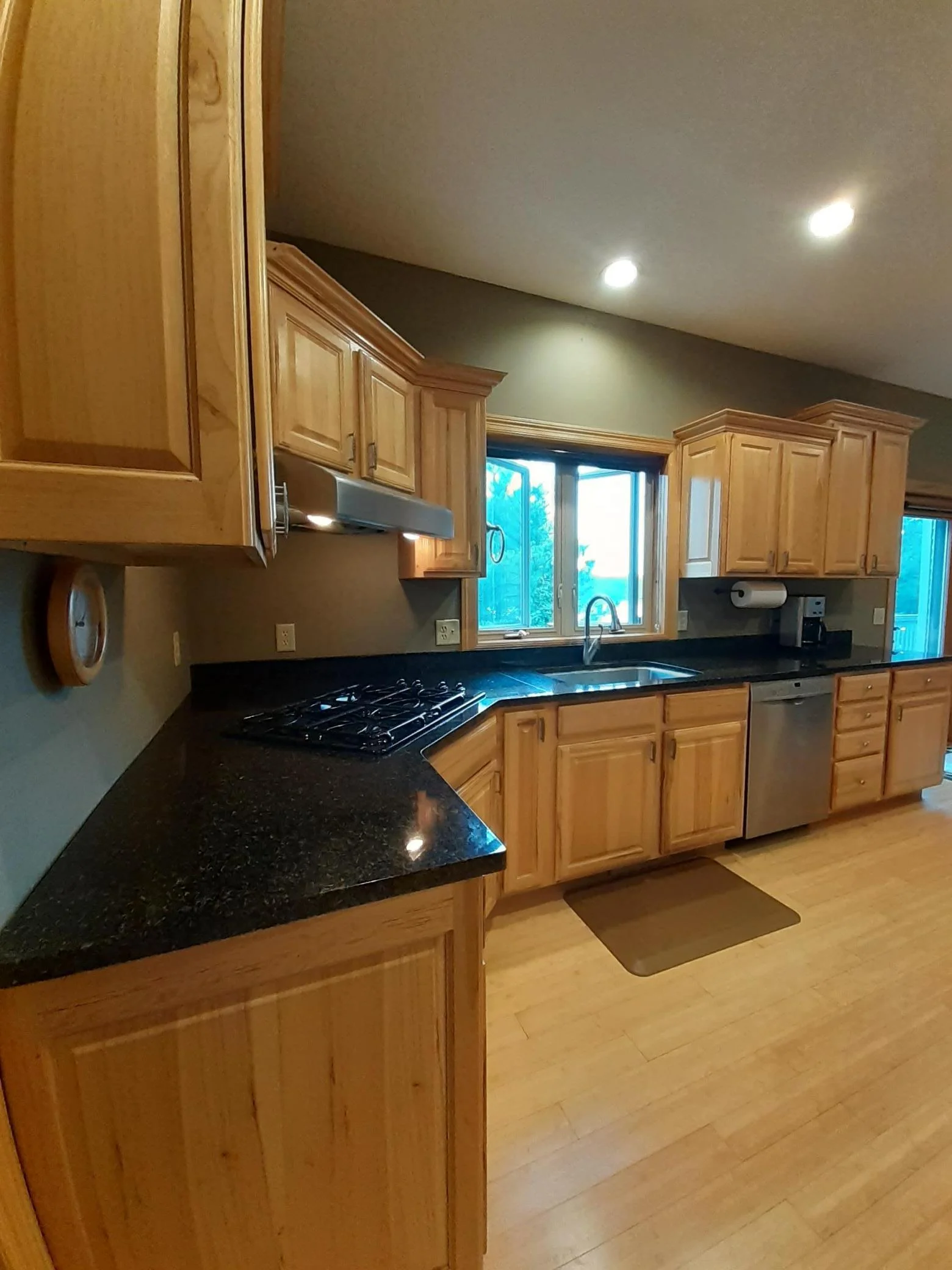 Cooktop Counter.jpg