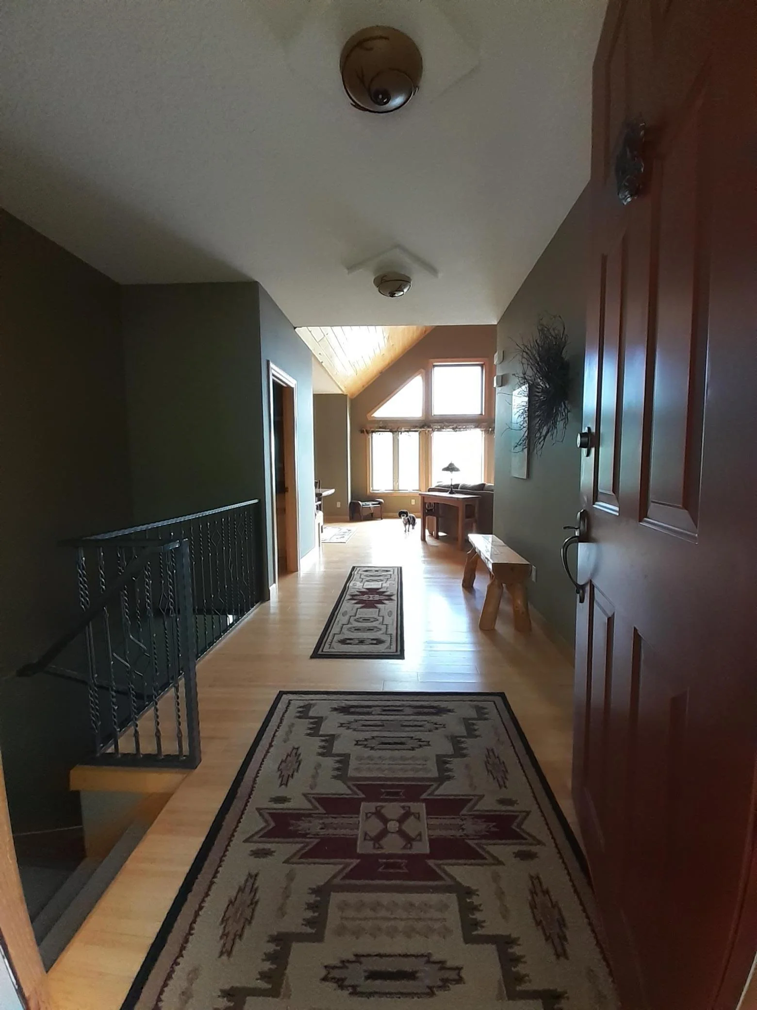 Foyer.jpg