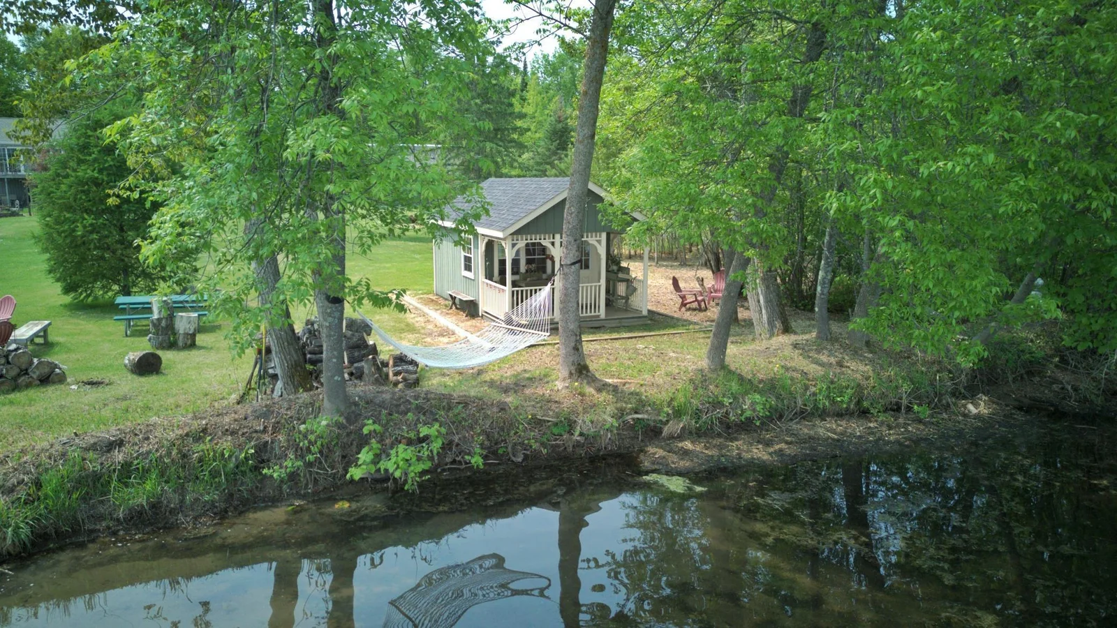 Lakeside 'She Shed'