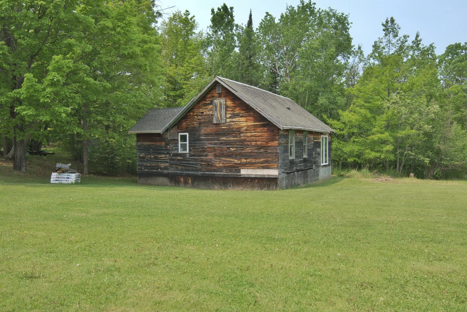 Bonus unfinished farmhouse cabin