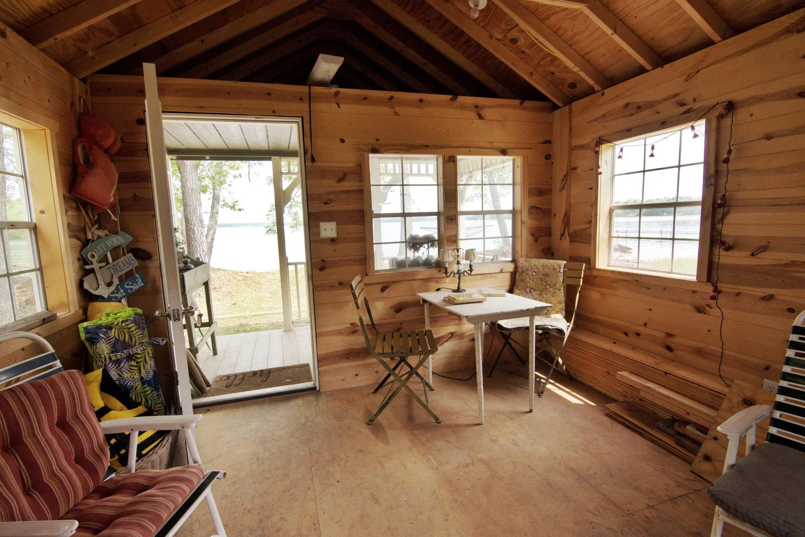 She shed interior