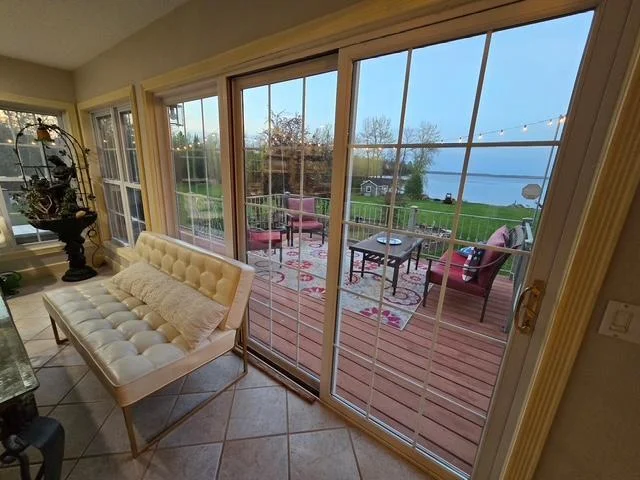 Gorgeous lake views from your dining room
