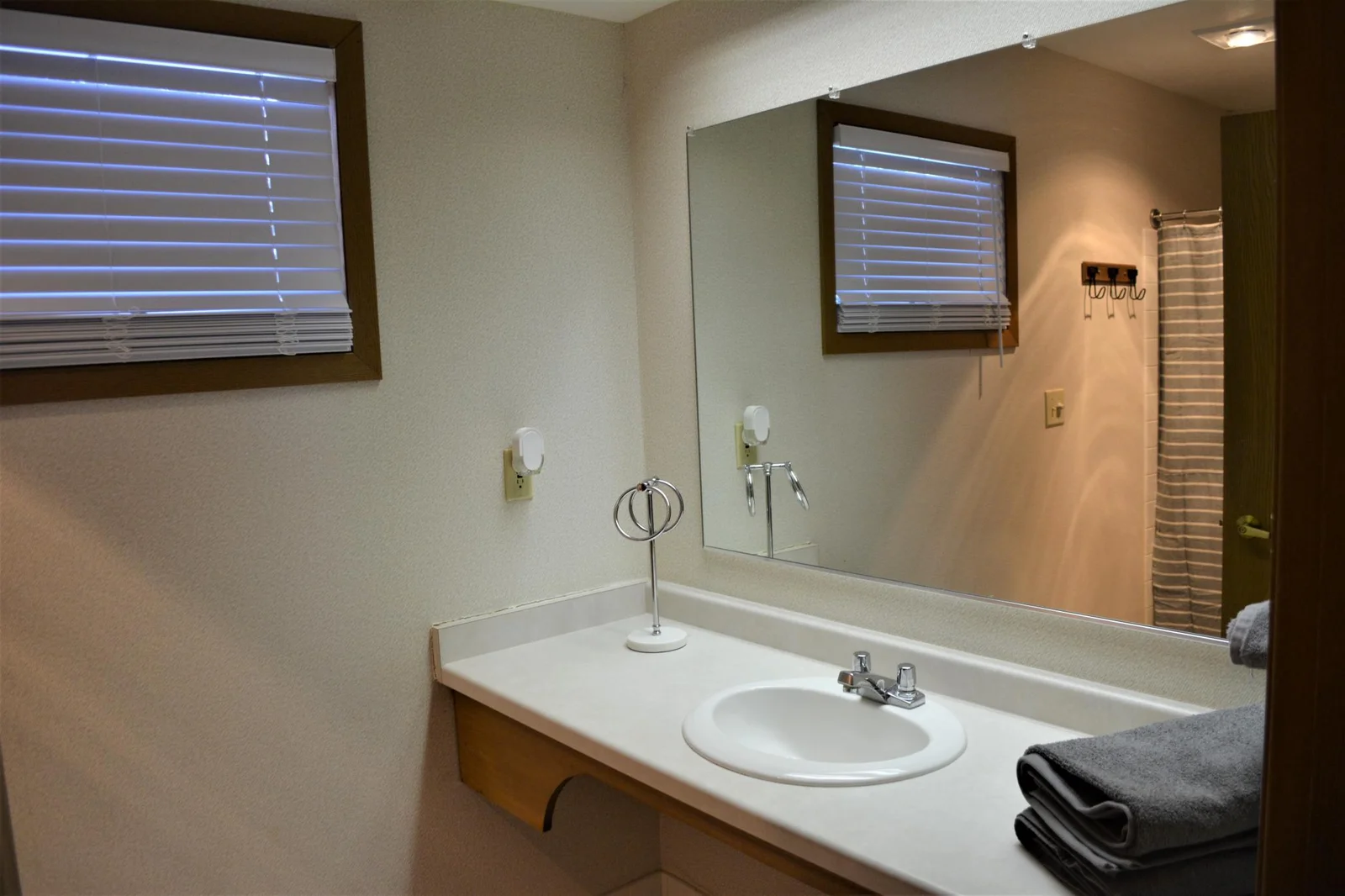 Unit #21 - Accessible Room, Larger Bathroom & Walkways