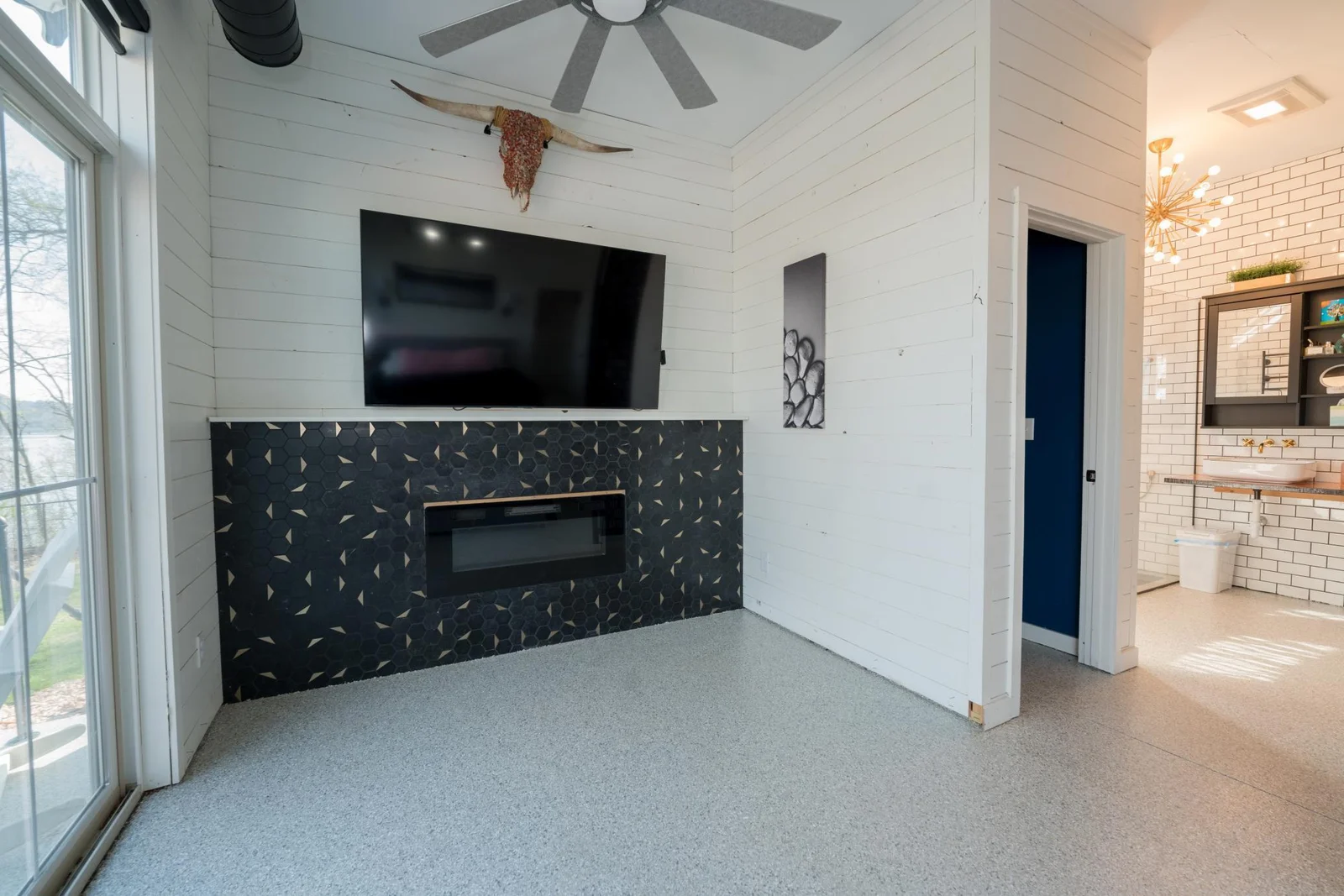 29-Bedroom         Lower level.jpg