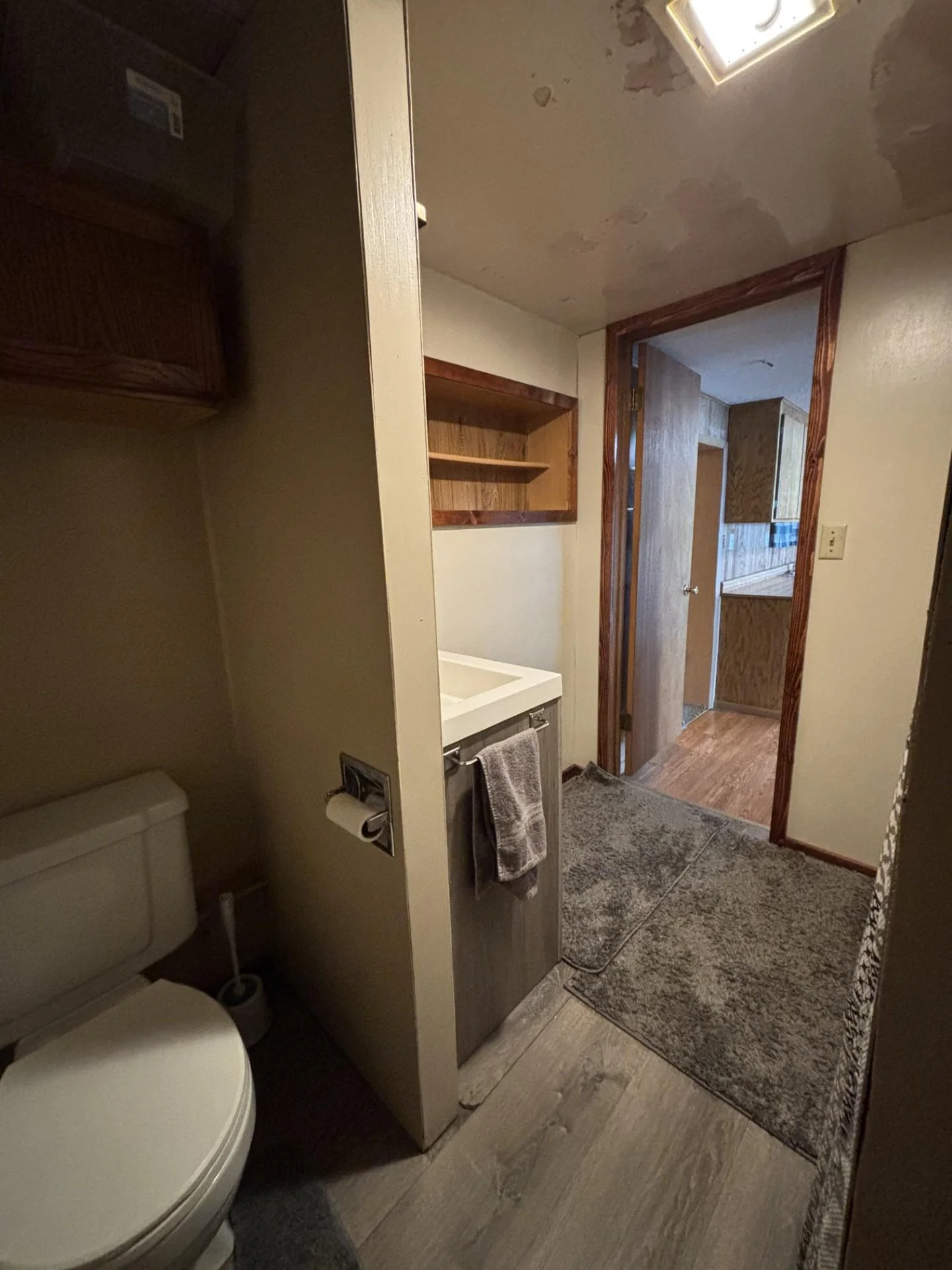 wa lower bathroom 2.jpg