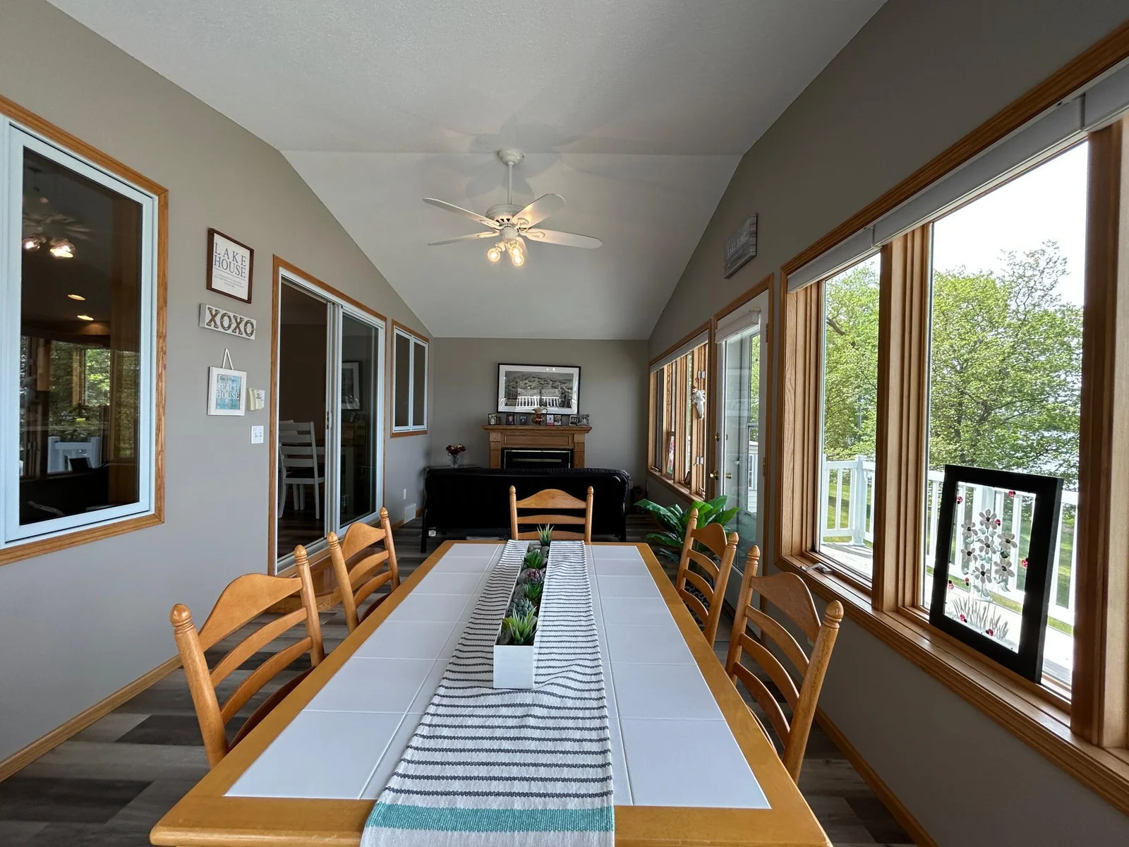 34 Lake Side Four Season Porch.JPG