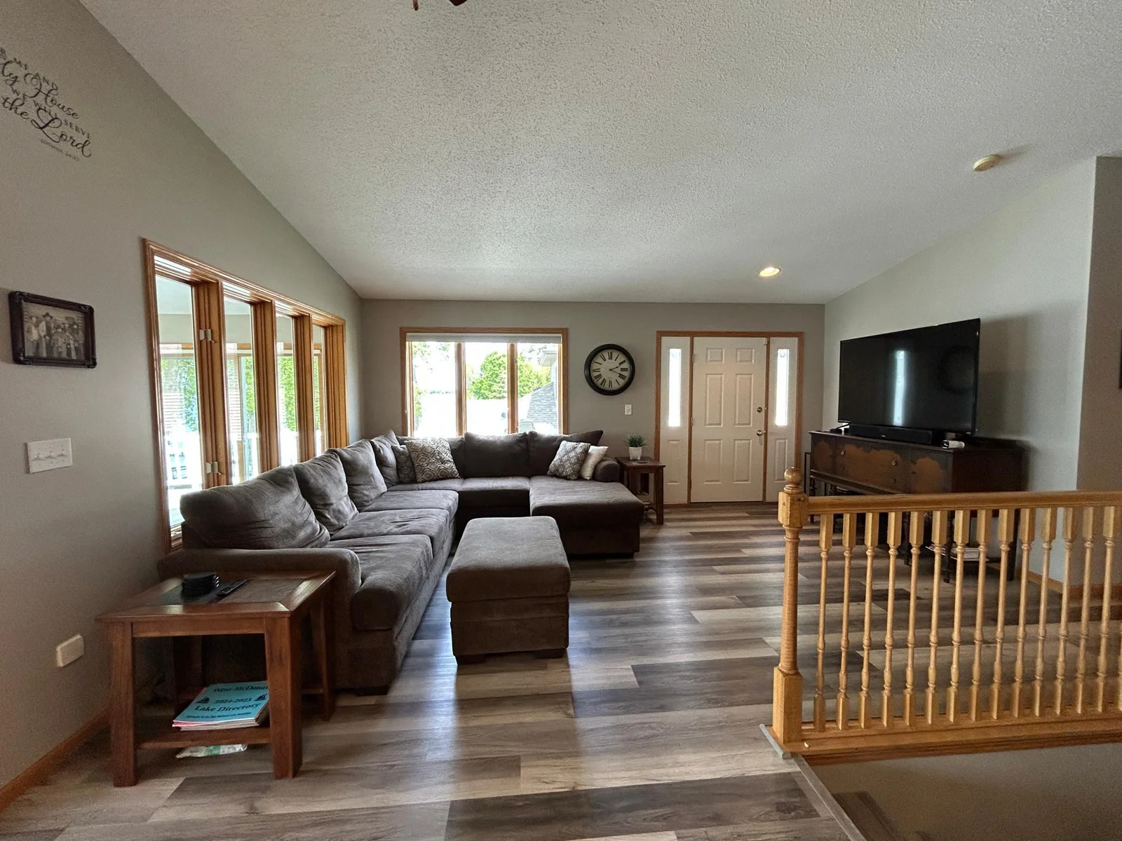 Living Room.JPG