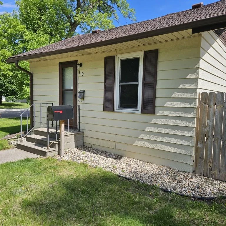 410 9th Street, Morris
