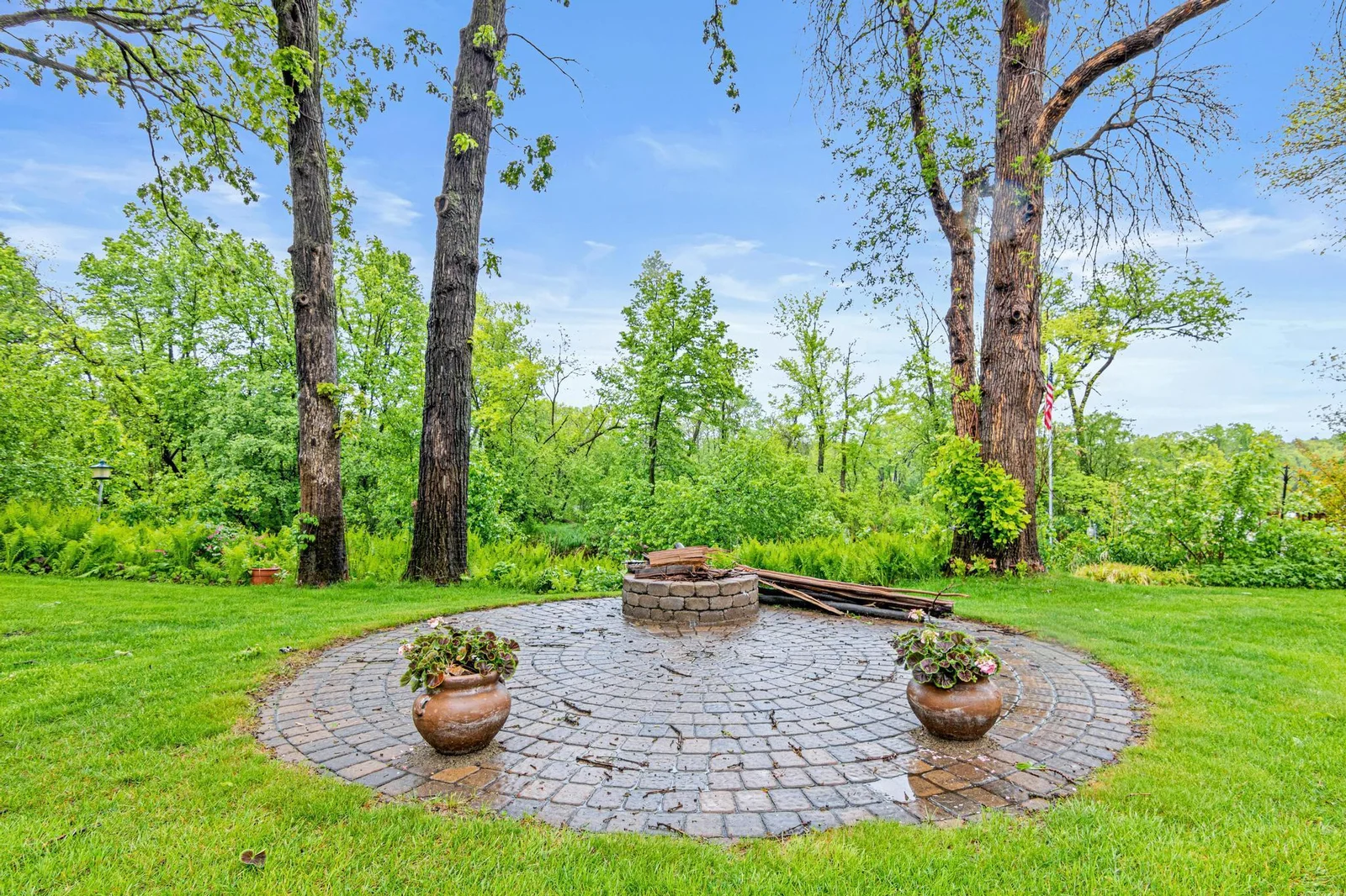 Beautiful paver patio great for night at the fire!