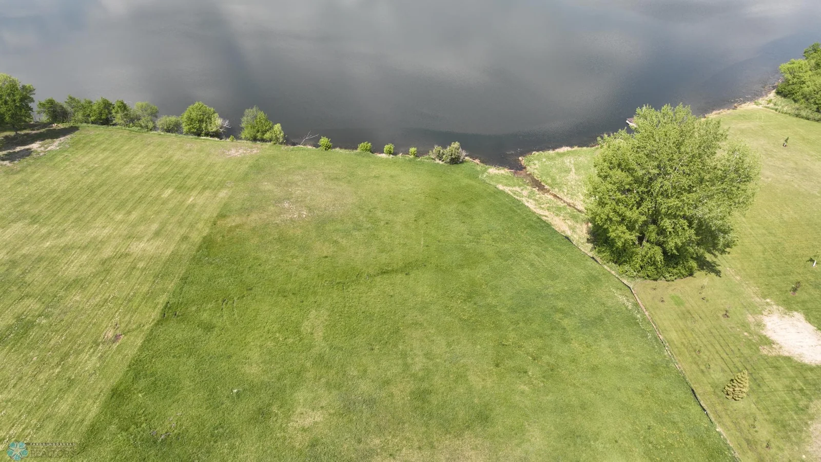 LP LOT Lake20.JPG