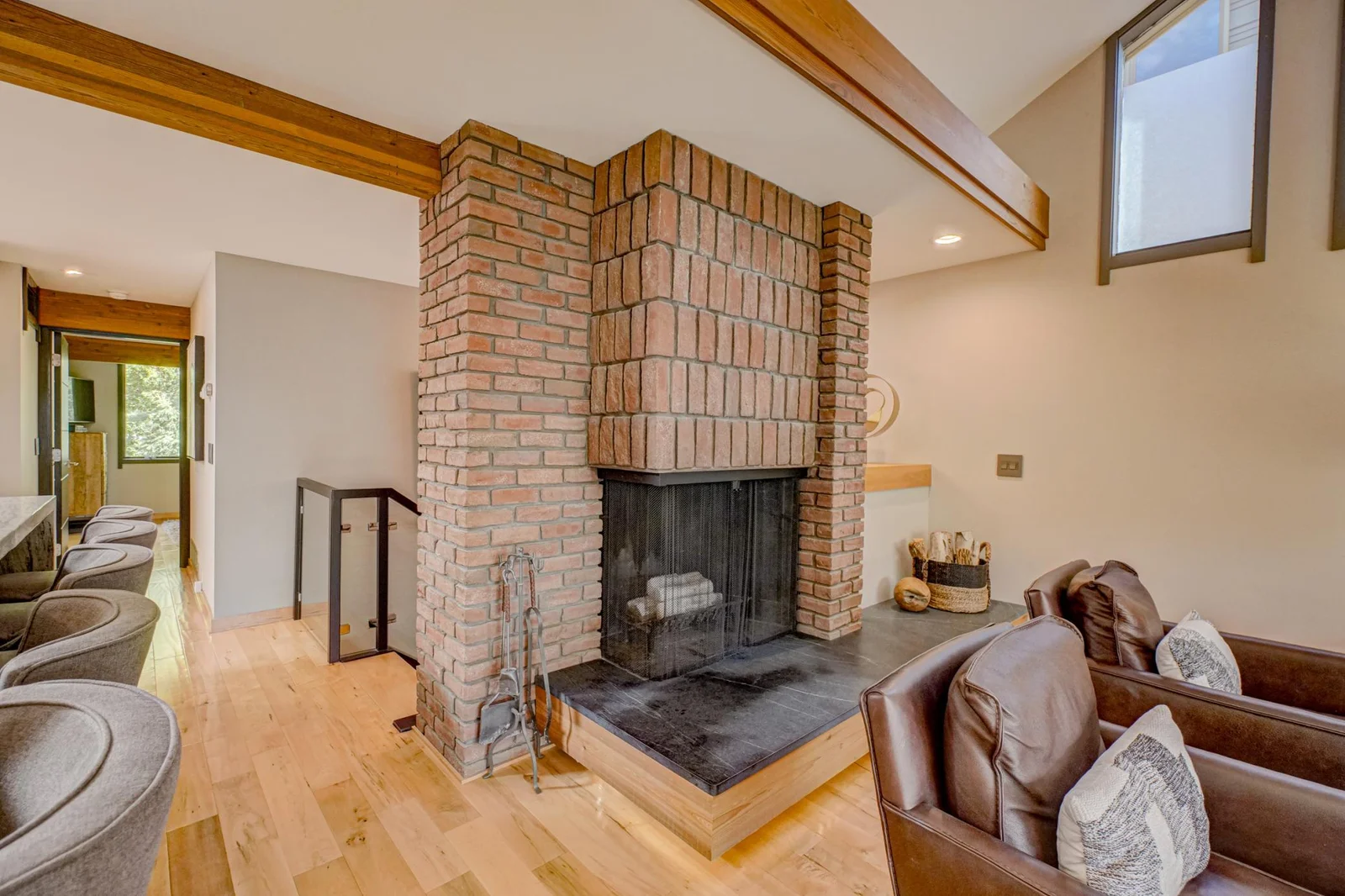 120 Eastbank Court New Edit-30.jpg