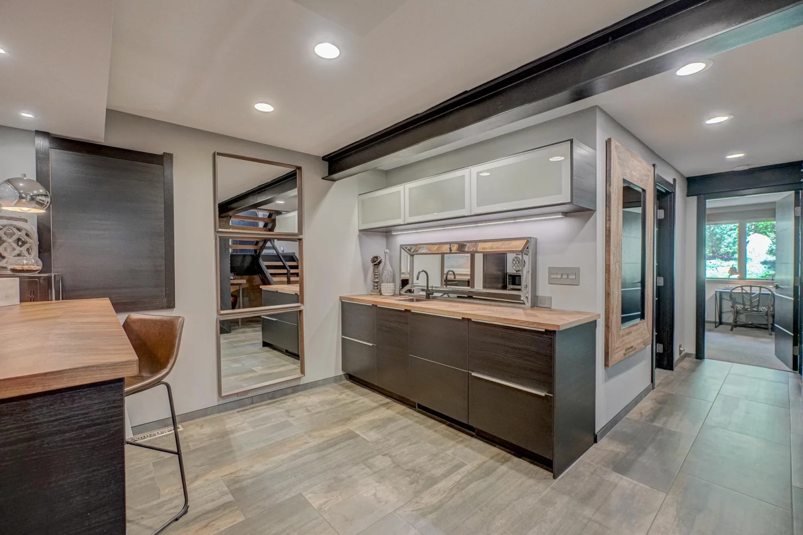 120 Eastbank Ct N-52.jpg