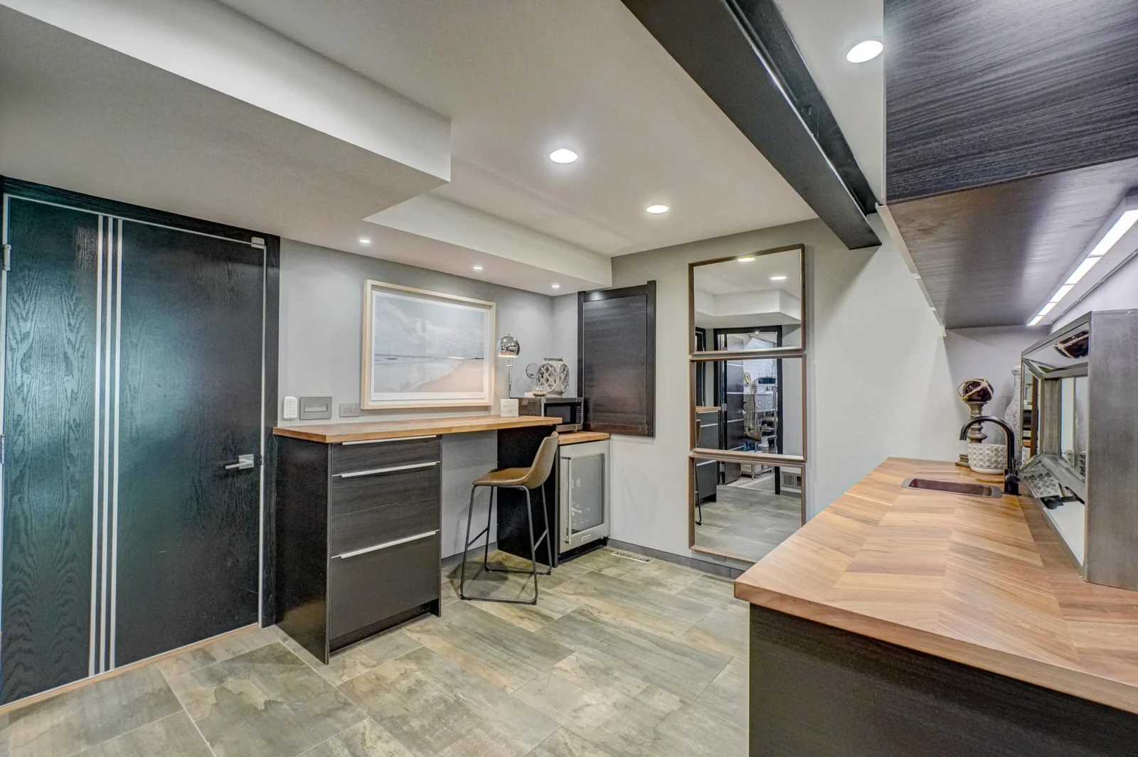 120 Eastbank Court New Edit-51.jpg