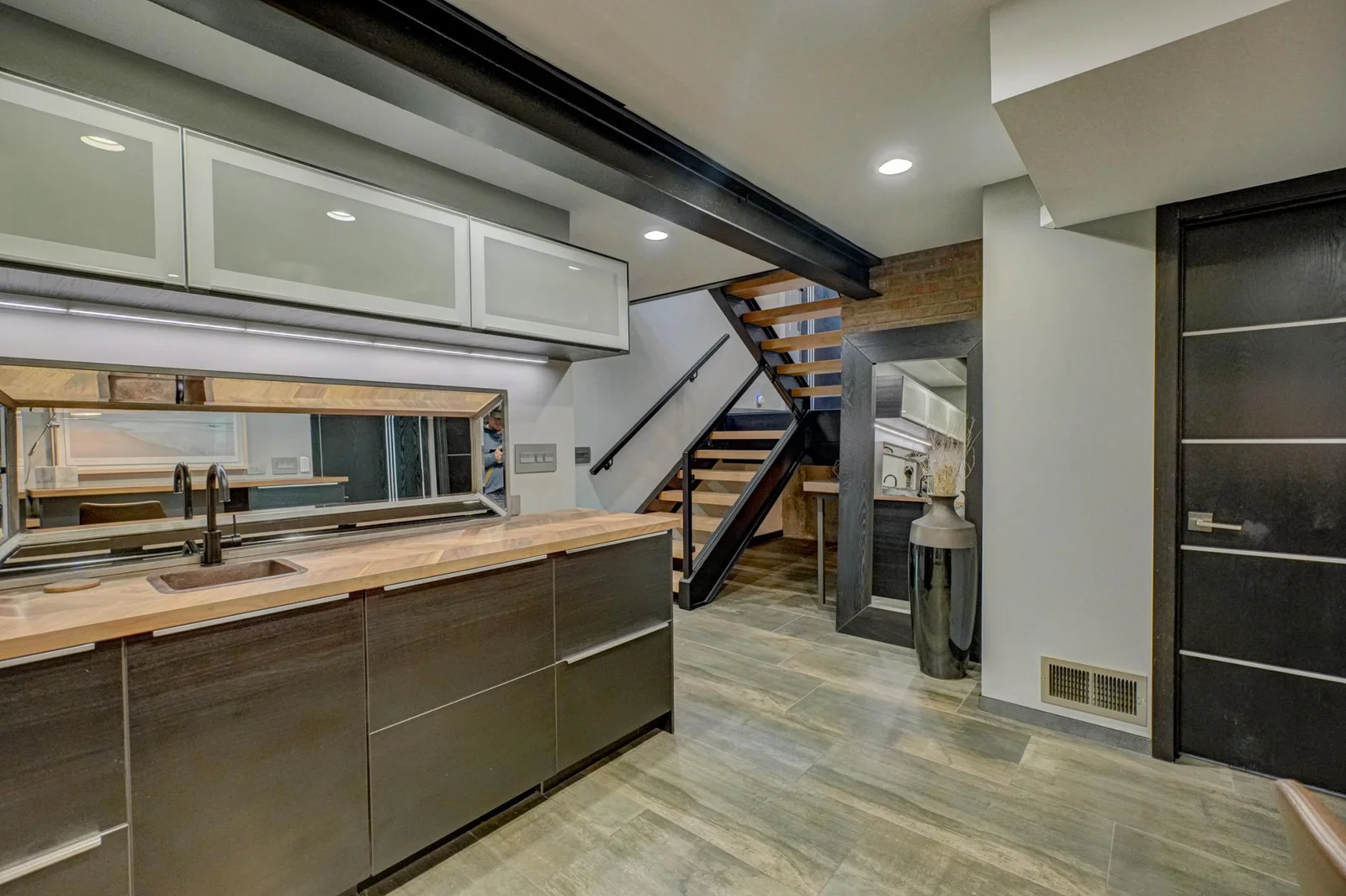 120 Eastbank Court New Edit-54.jpg