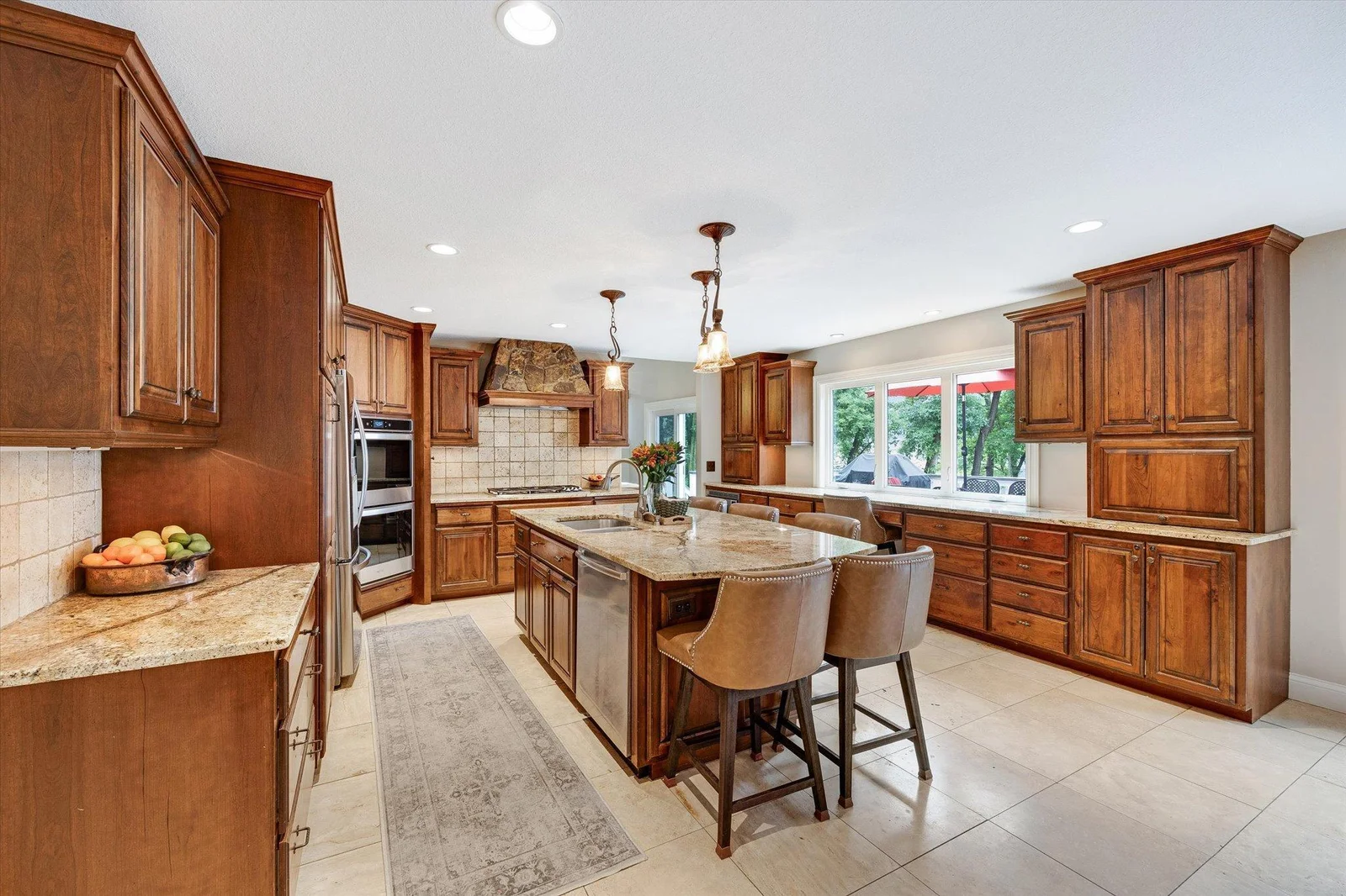 22-6570 Rustic Rd_22.jpg