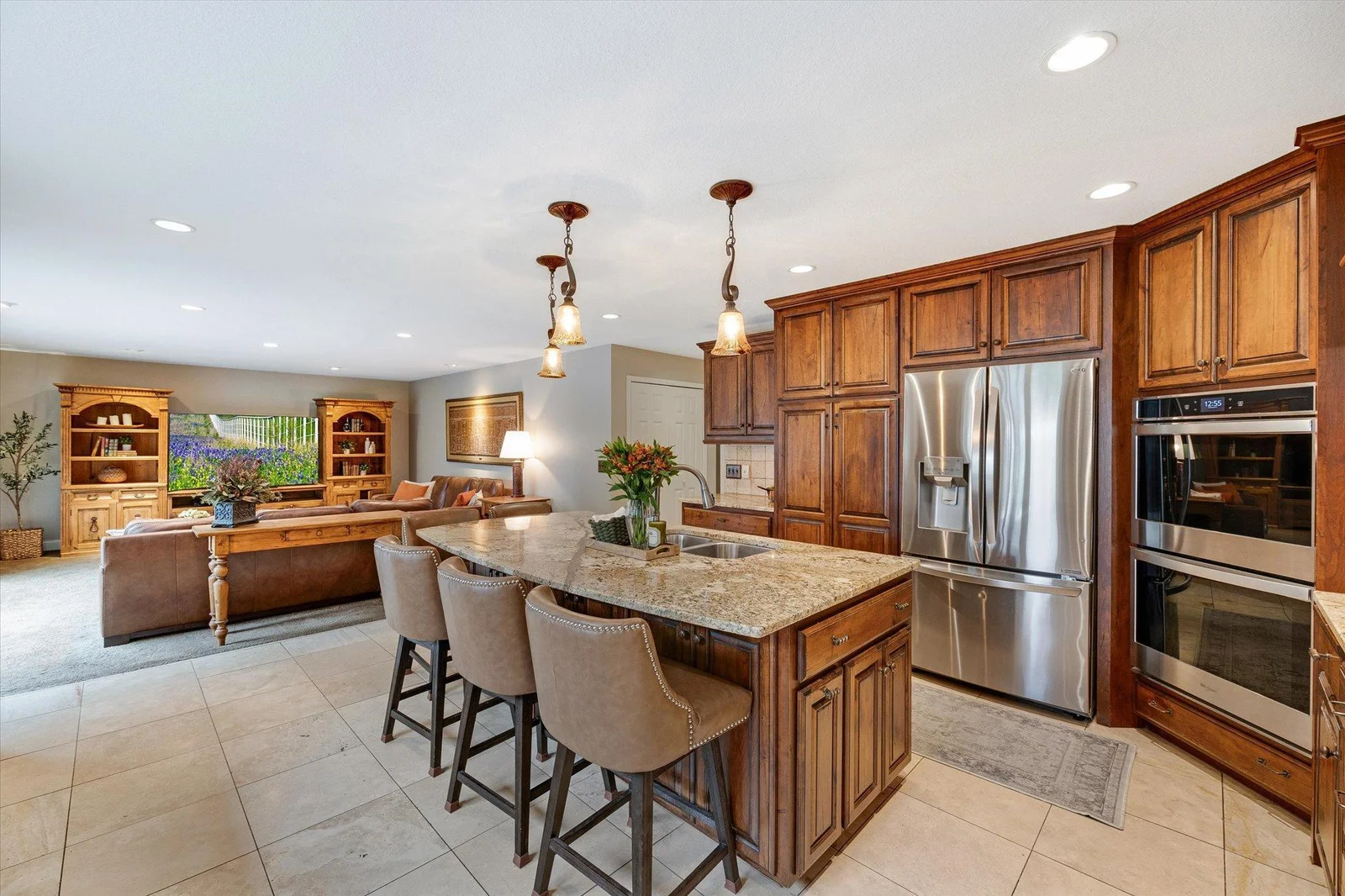 25-6570 Rustic Rd_25.jpg