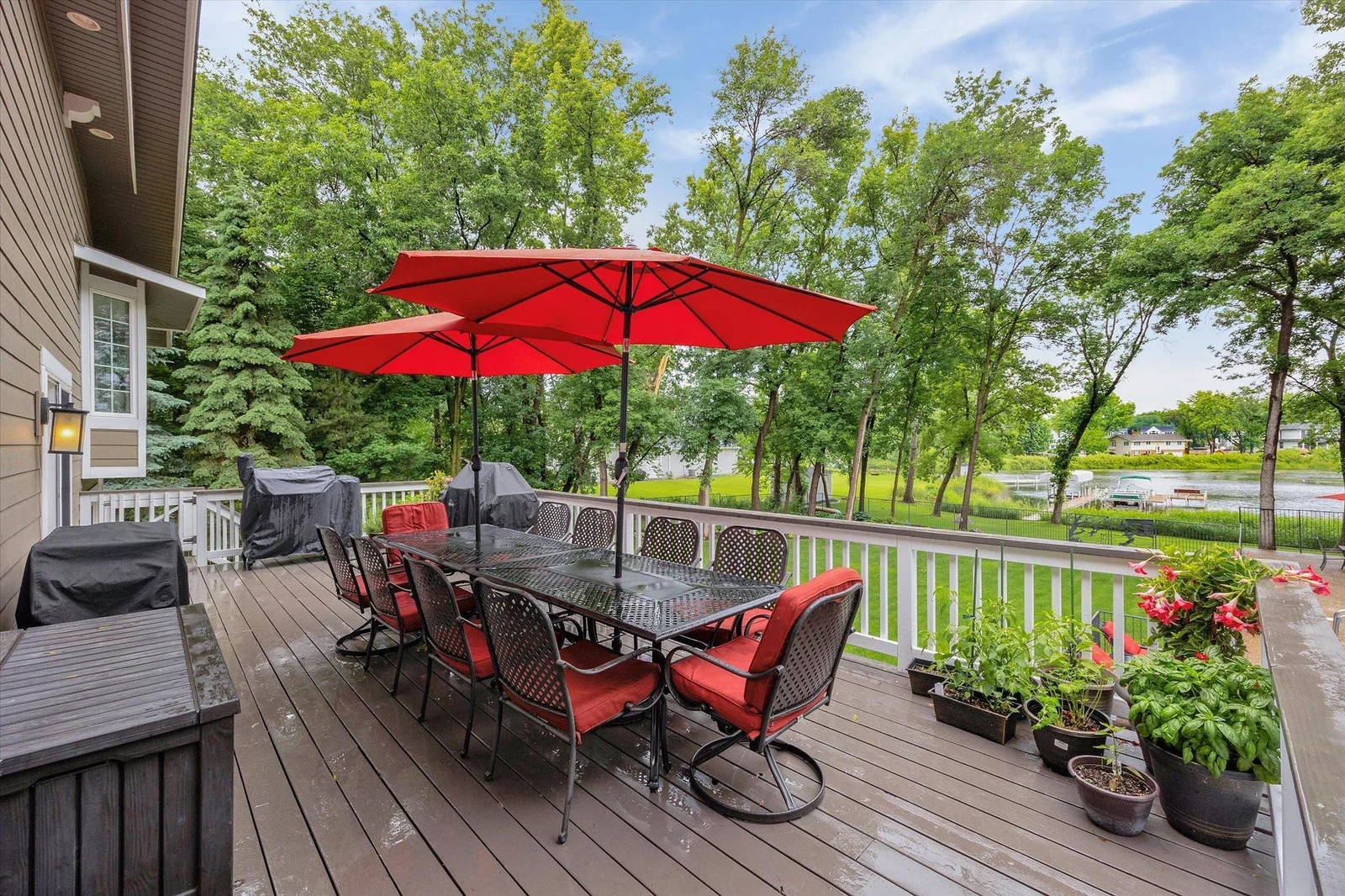 16-6570 Rustic Rd_16.jpg
