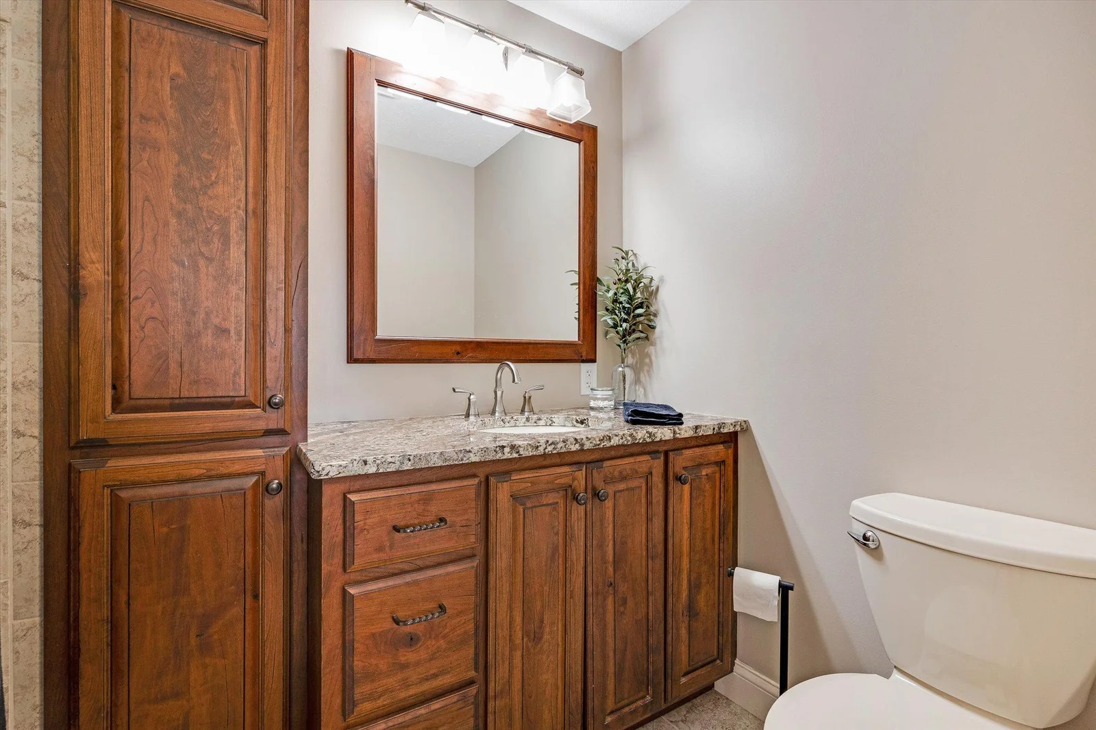 60-6570 Rustic Rd_60.jpg