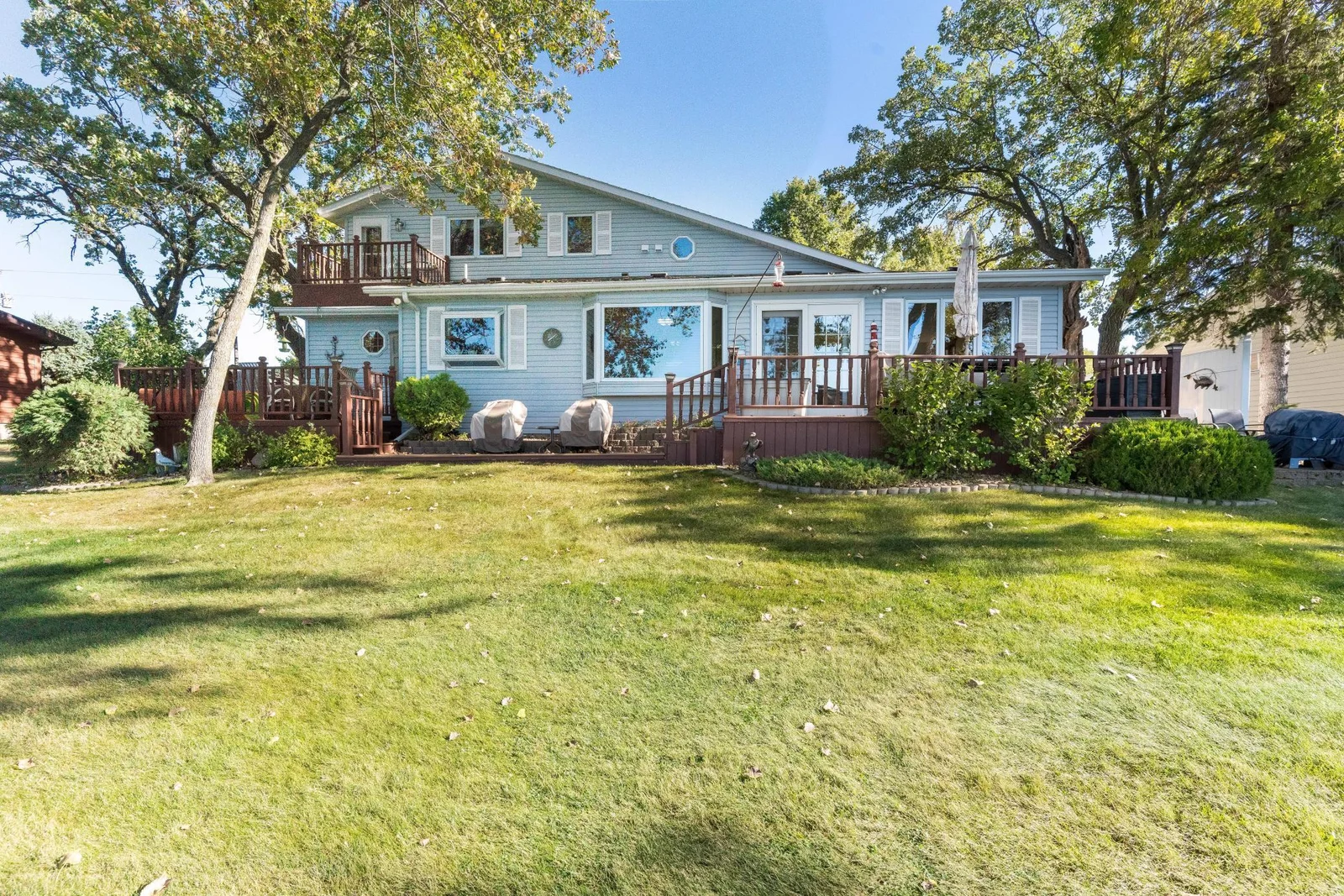 Photo 1 of 14909 Eagle Lake