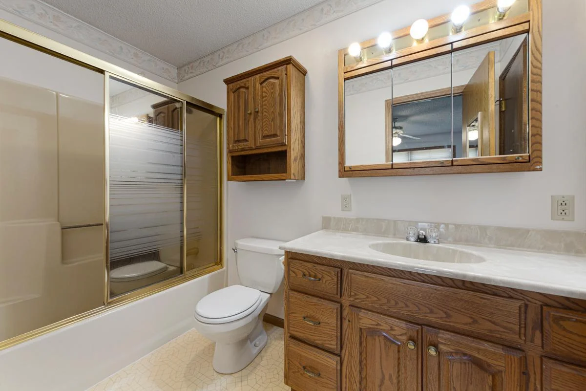 33 Bathroom