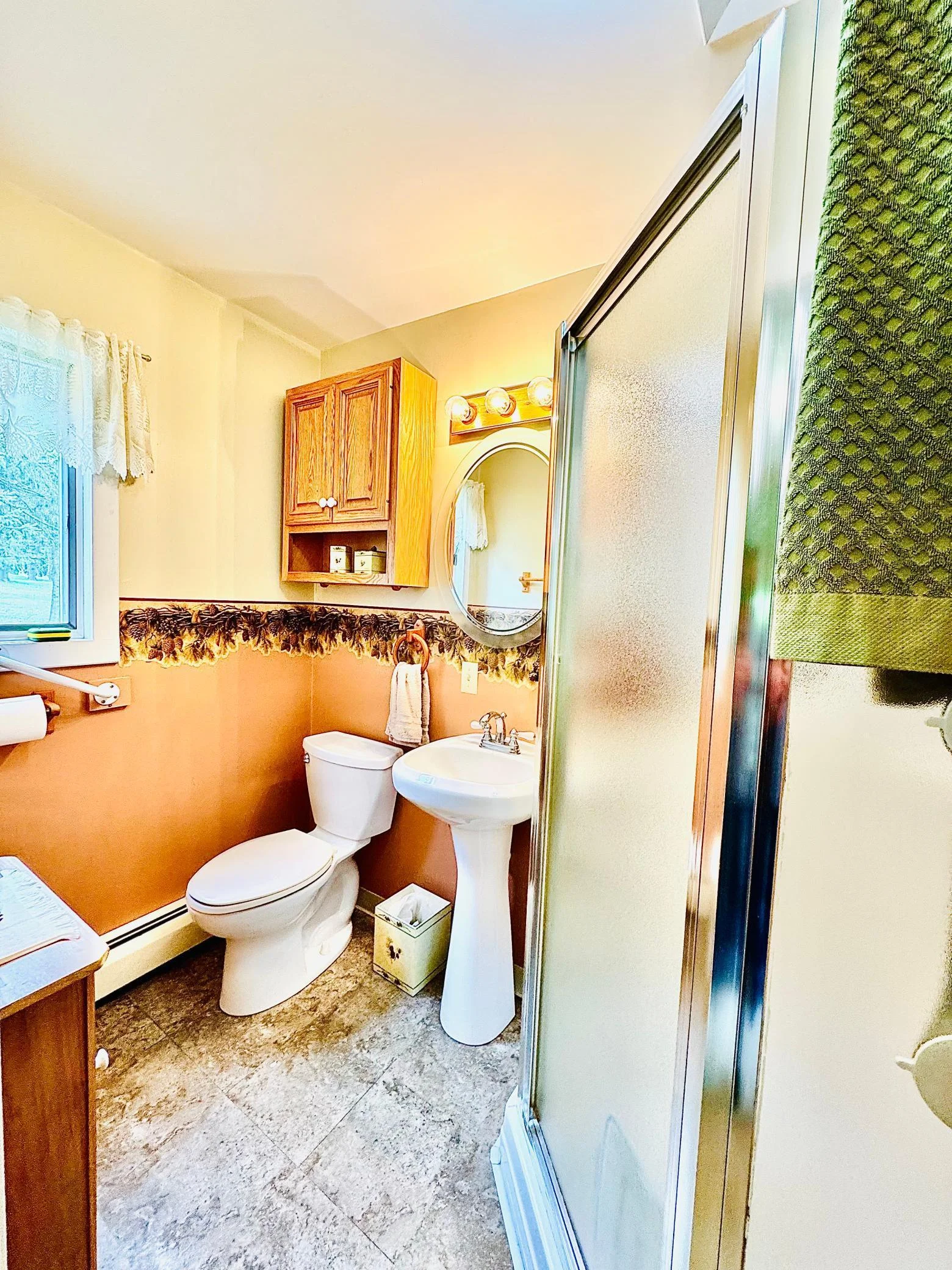 1st Bedroom Bath