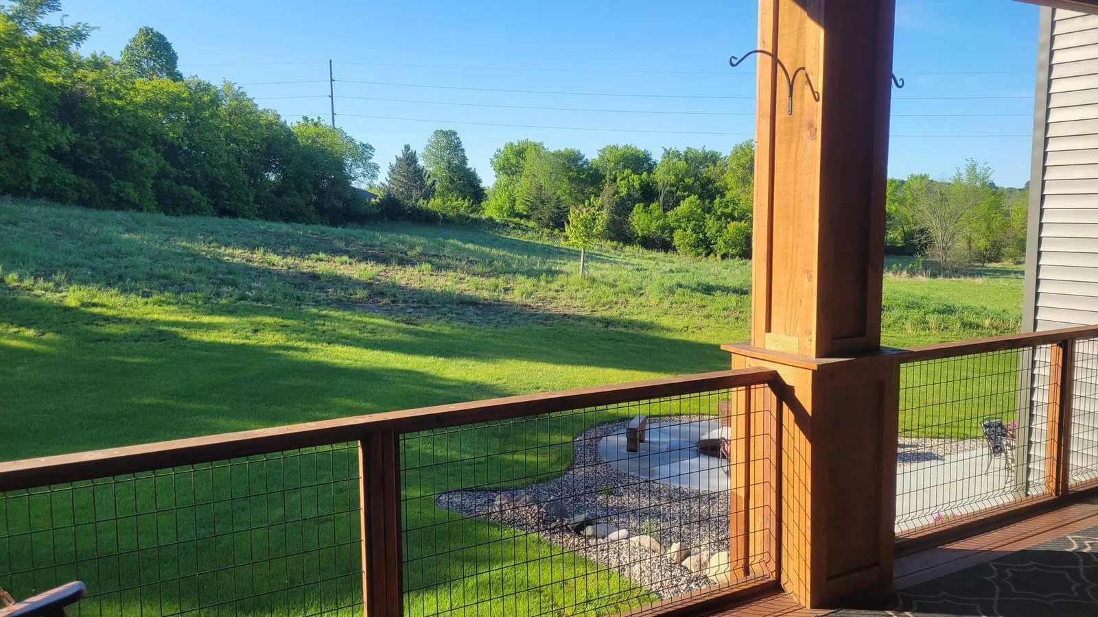 The perfect spot to take in all of your wooded country side views. Keep an eye out for wildlife passing through!