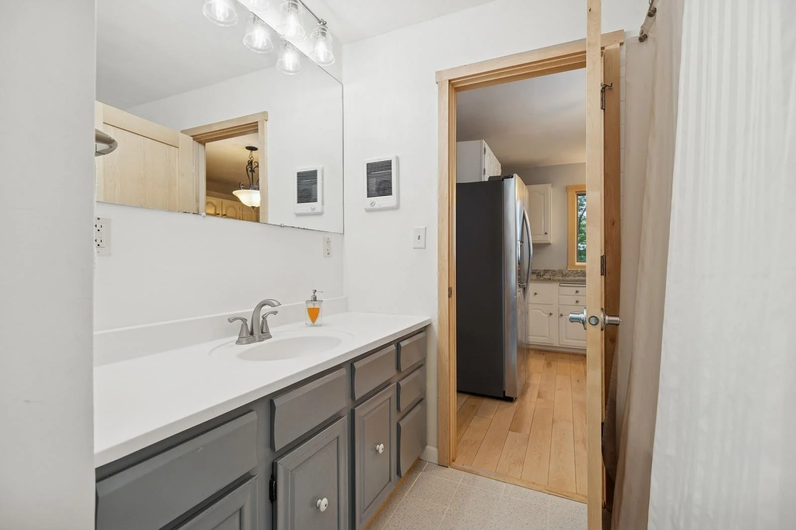 Main Level Bath