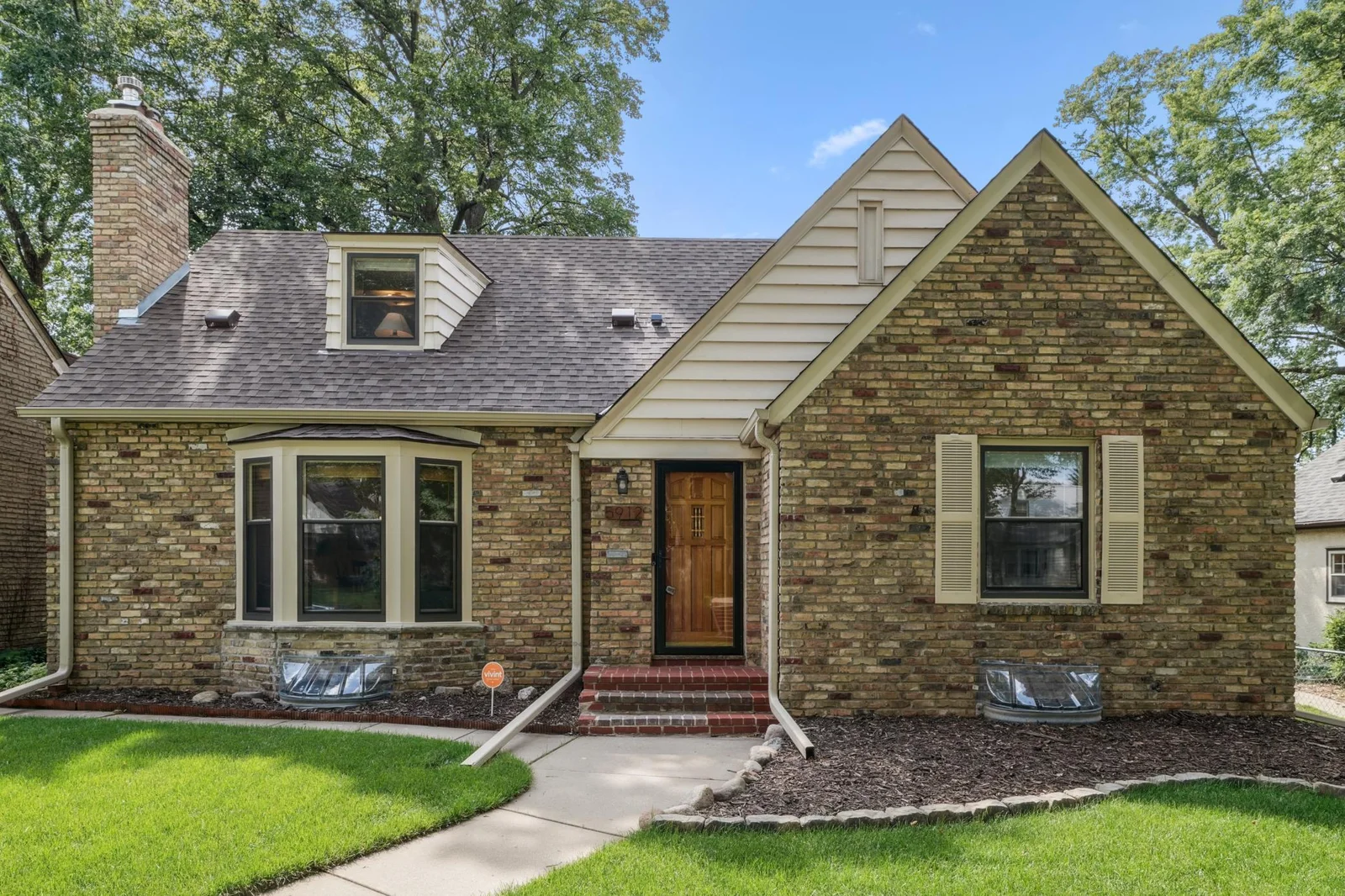 5912 Park Avenue, Minneapolis