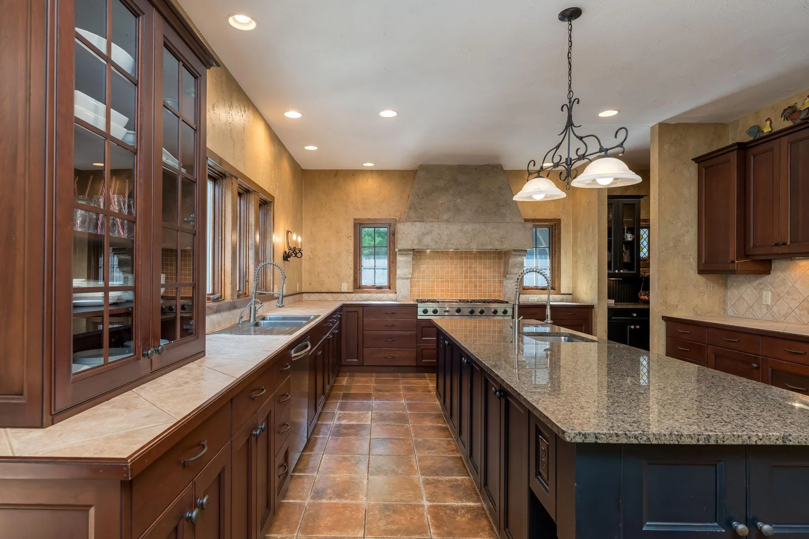 23-web-or-mls-56273-185th-ln.jpg