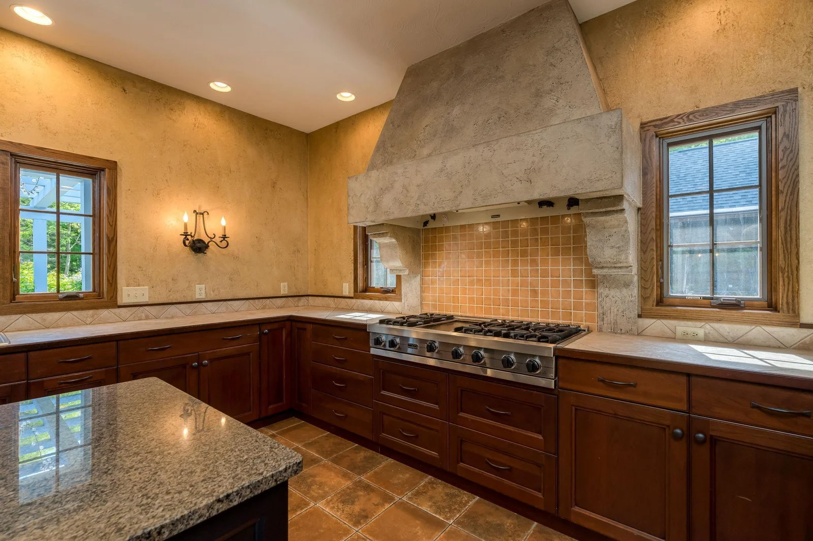 20-web-or-mls-56273-185th-ln.jpg
