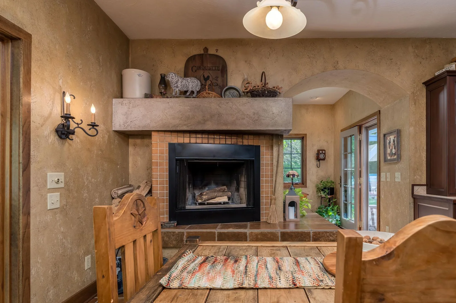 32-web-or-mls-56273-185th-ln.jpg