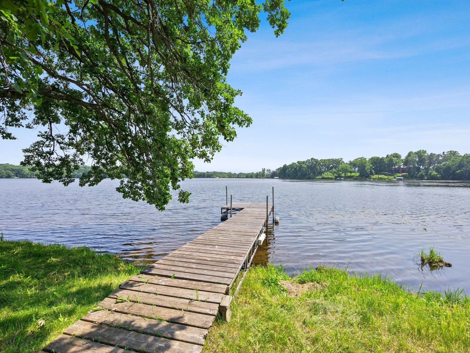 You'll find a private dock and a firepit perfect for enjoying lakefront evenings.