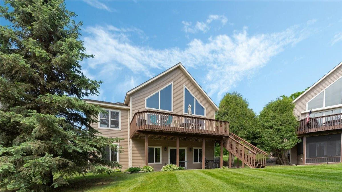 4132 Omaha Lane NW, Alexandria, MN 56308 Welcome to the lake, Ida West on Lake Ida. A small association where the pride of ownership shines throughout.
