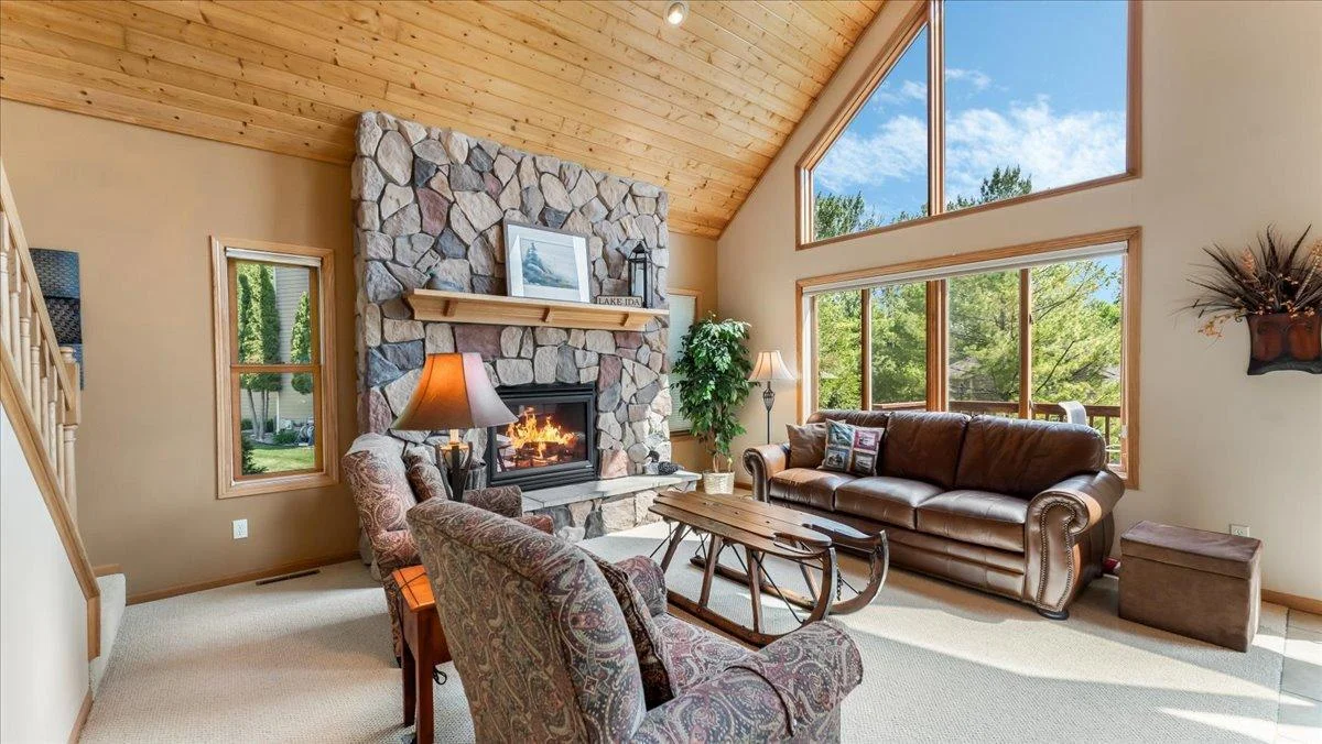 4132 Omaha Lane NW, Alexandria, MN 56308 Beautiful stone gas fireplace