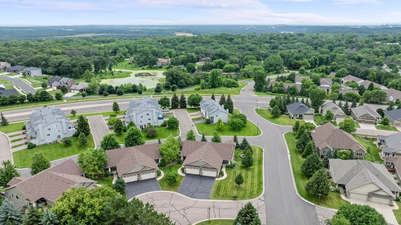 29-web-or-mls-8650 Corbin Ct-172.jpg
