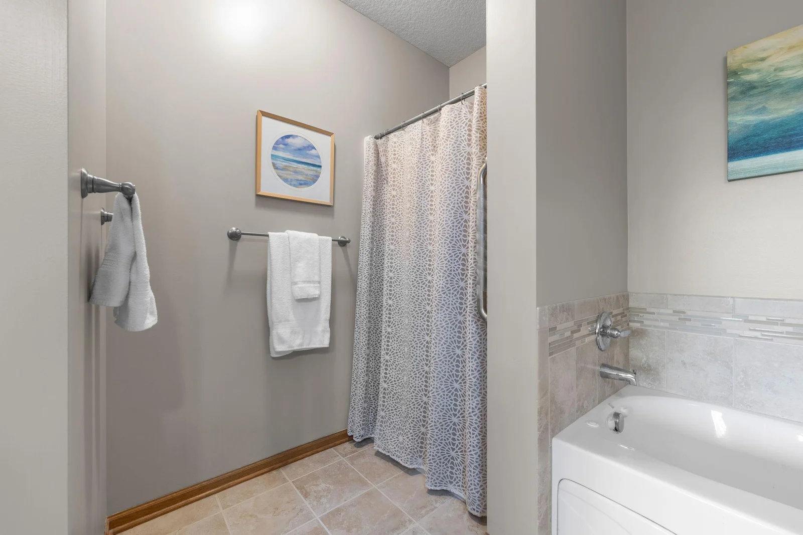 11-web-or-mls-8650 Corbin Ct-129.jpg