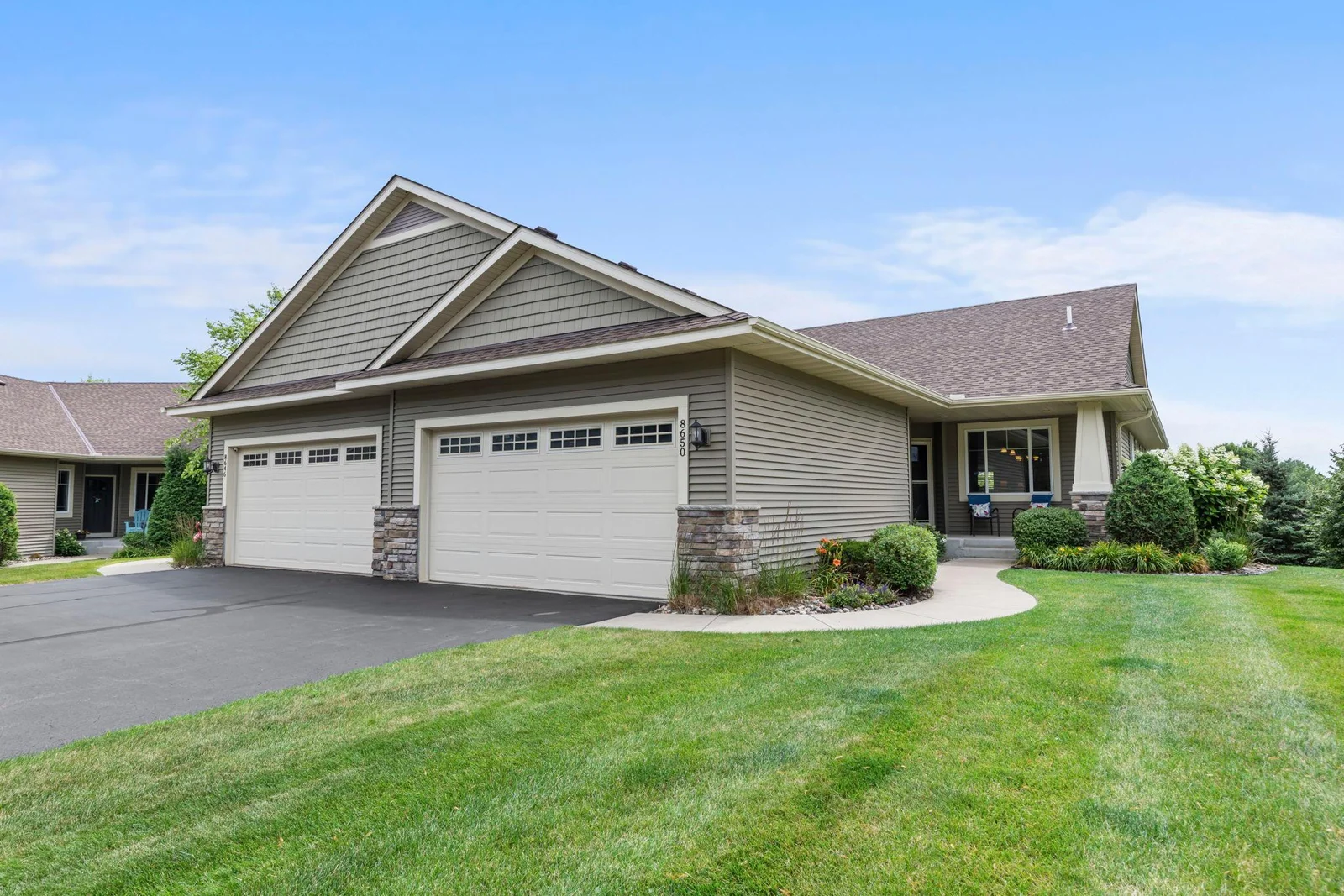 22-web-or-mls-8650 Corbin Ct-158.jpg