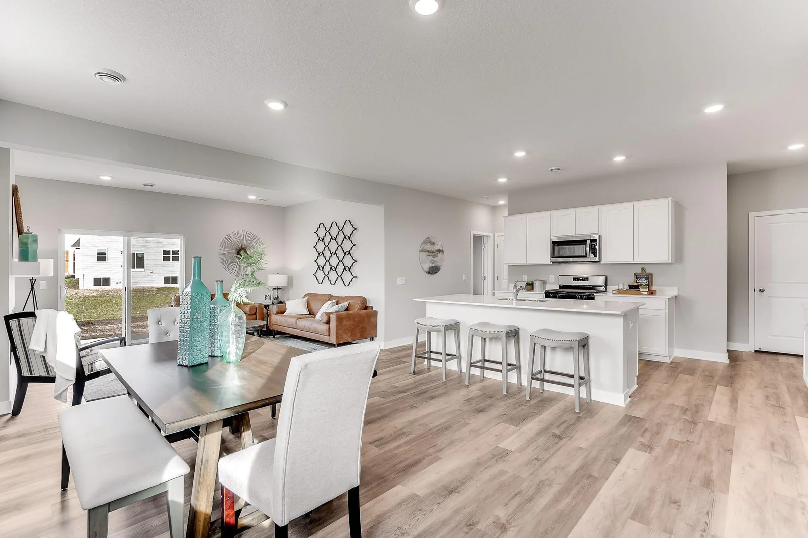 Walk into this alluring view of the Kitchen...