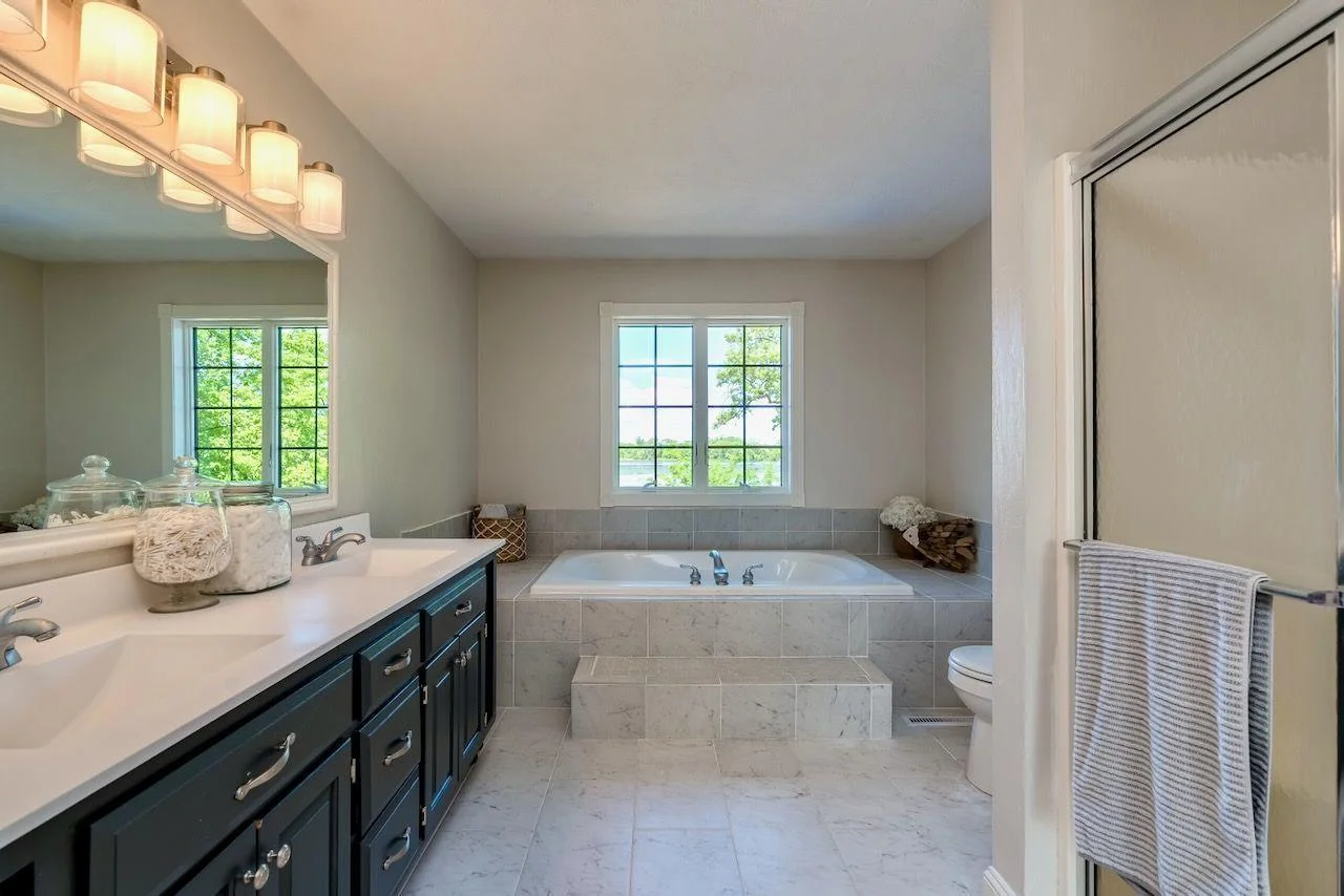 Huge upper Level Full Bath with dual sinks, separate shower and soaking tub