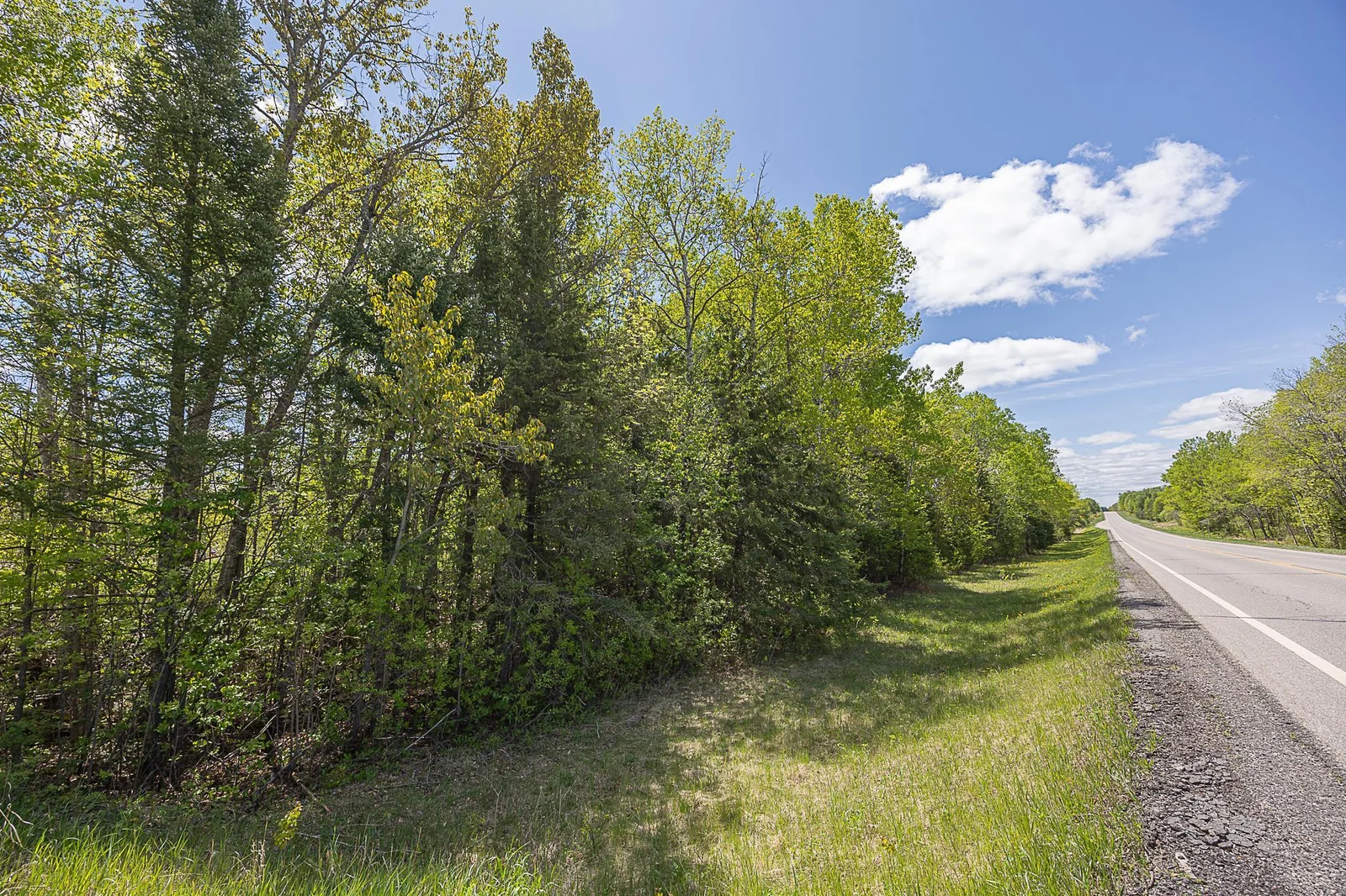 Easy access off of state Hwy 6.